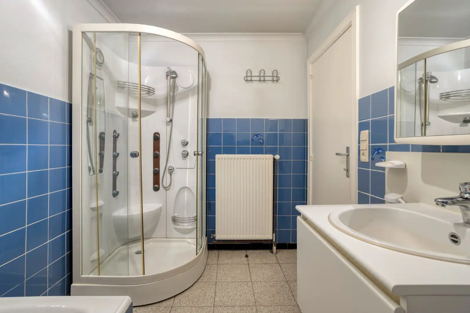 Appartement met 2 slaapkamers en ruime garage! foto 11