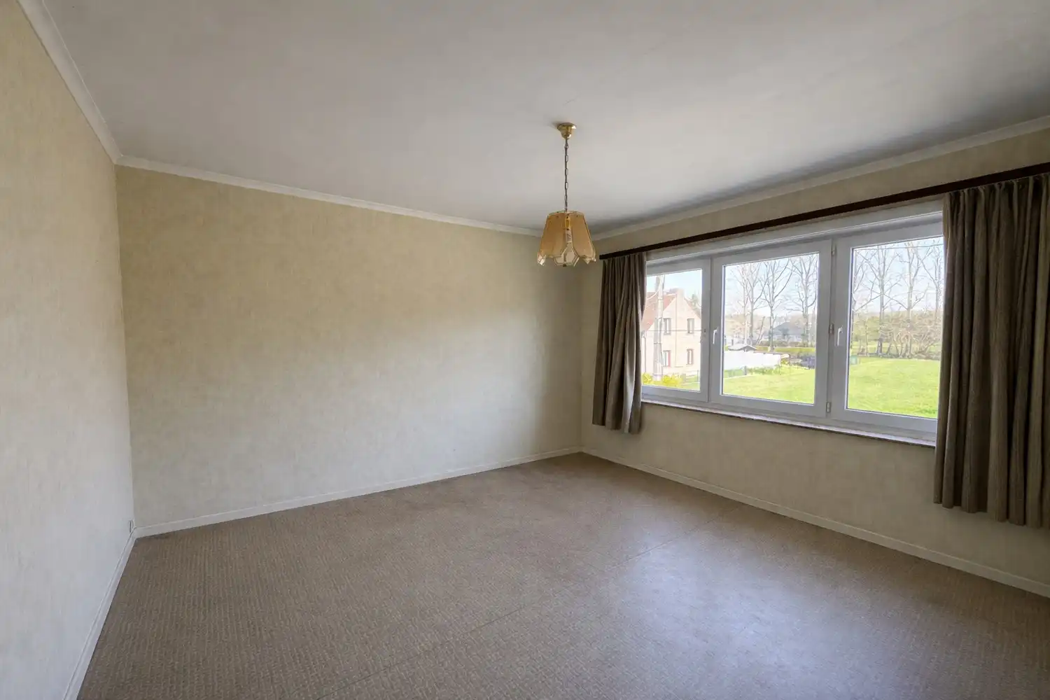 Ruime gezinswoning op topligging in Bilzen foto 11