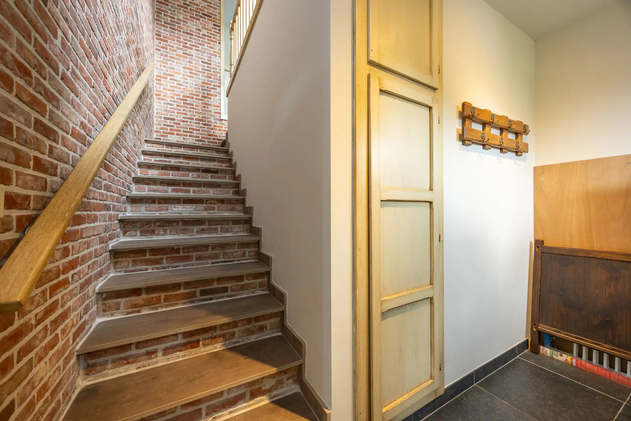 Instapklare woning met 4 slaapkamers op 865 m² foto 18