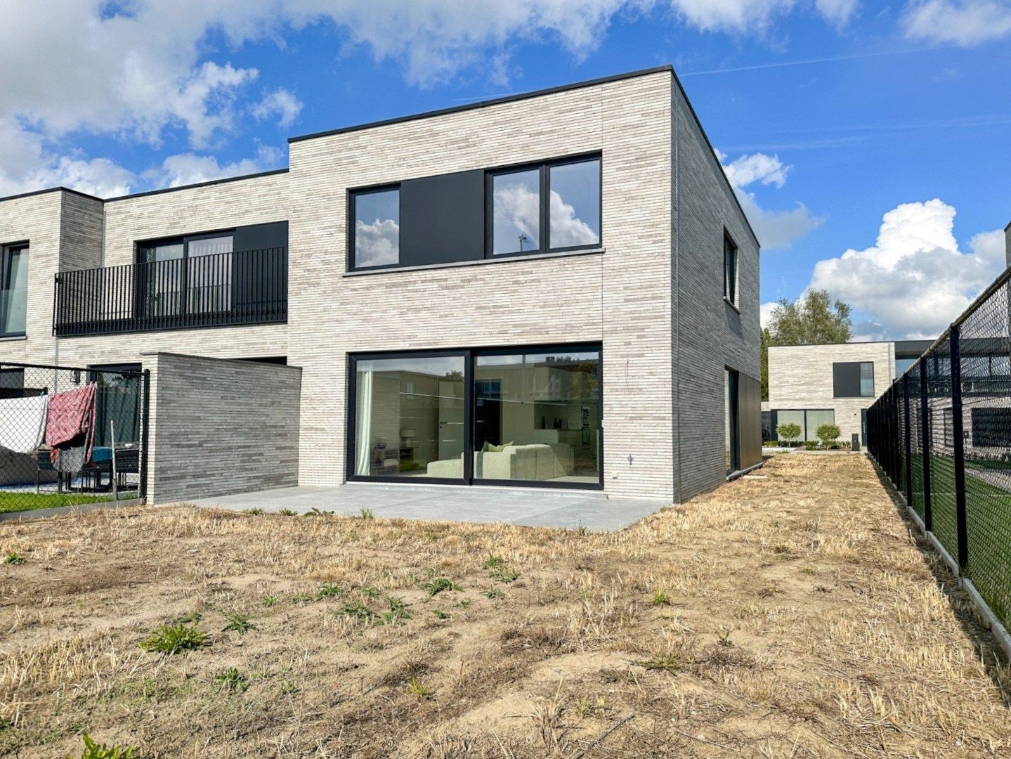 Energiezuinige halfopen nieuwbouwwoning op toplocatie in Torhout foto 2