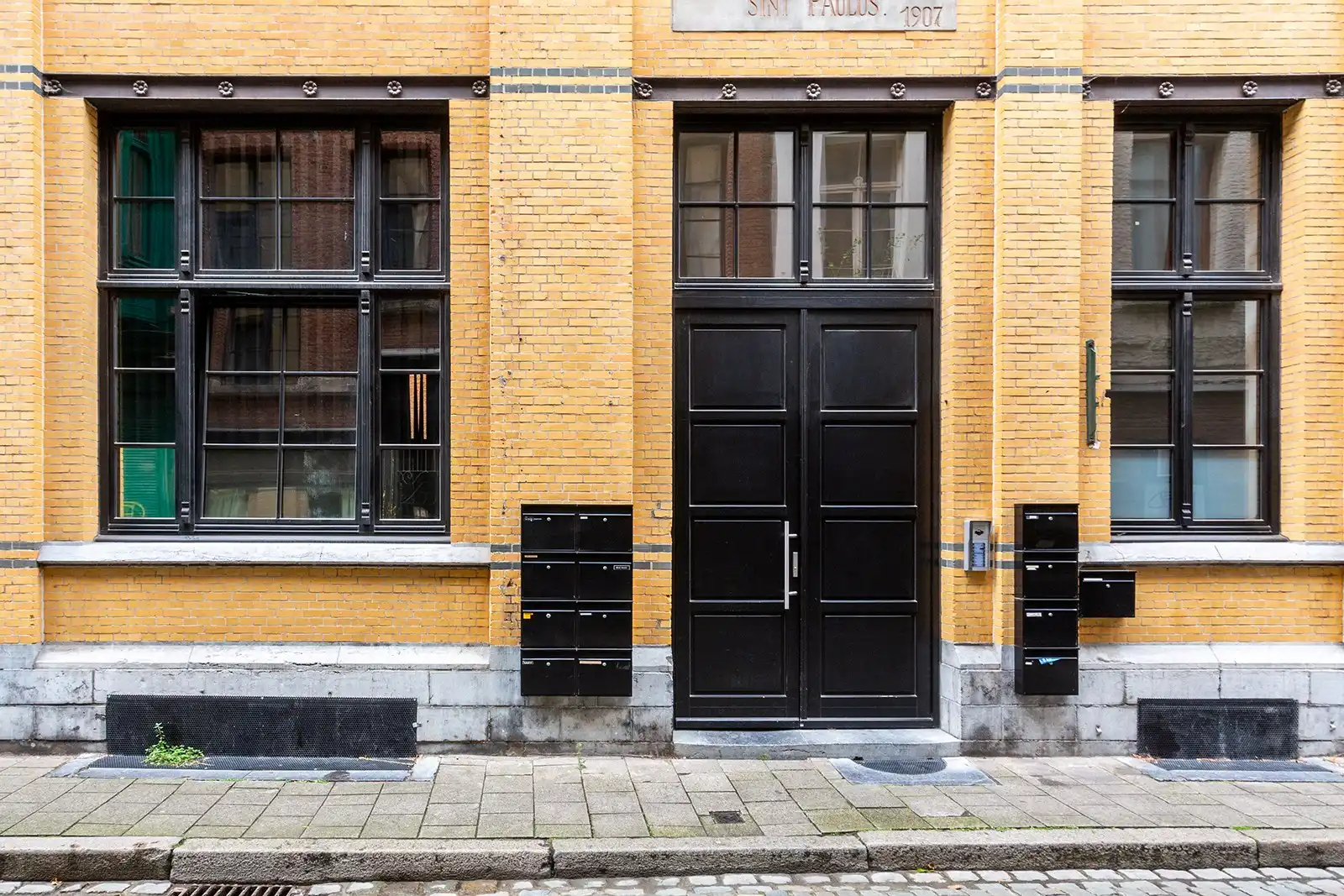 Wonen met geschiedenis, karakter en ruimte in hartje stad foto 2