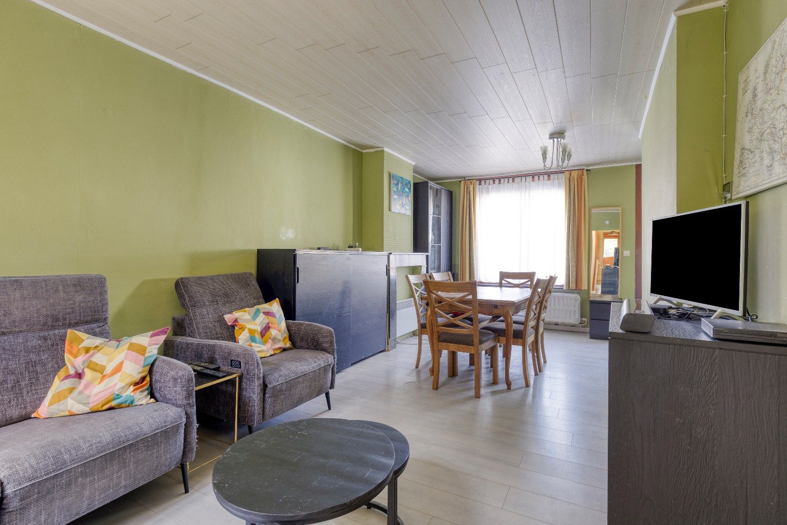 Energiezuinige woning met 3 slaapkamers, bureau, tuin en 2 garageboxen foto 2