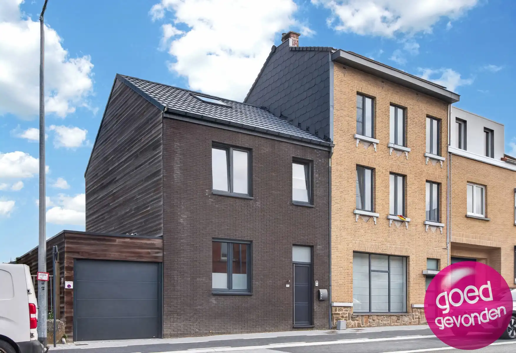 Hoofdfoto van de publicatie: WONING - 4 à 5 SLK - GARAGE - TUIN - 3 TERRASSEN - CENTRAAL