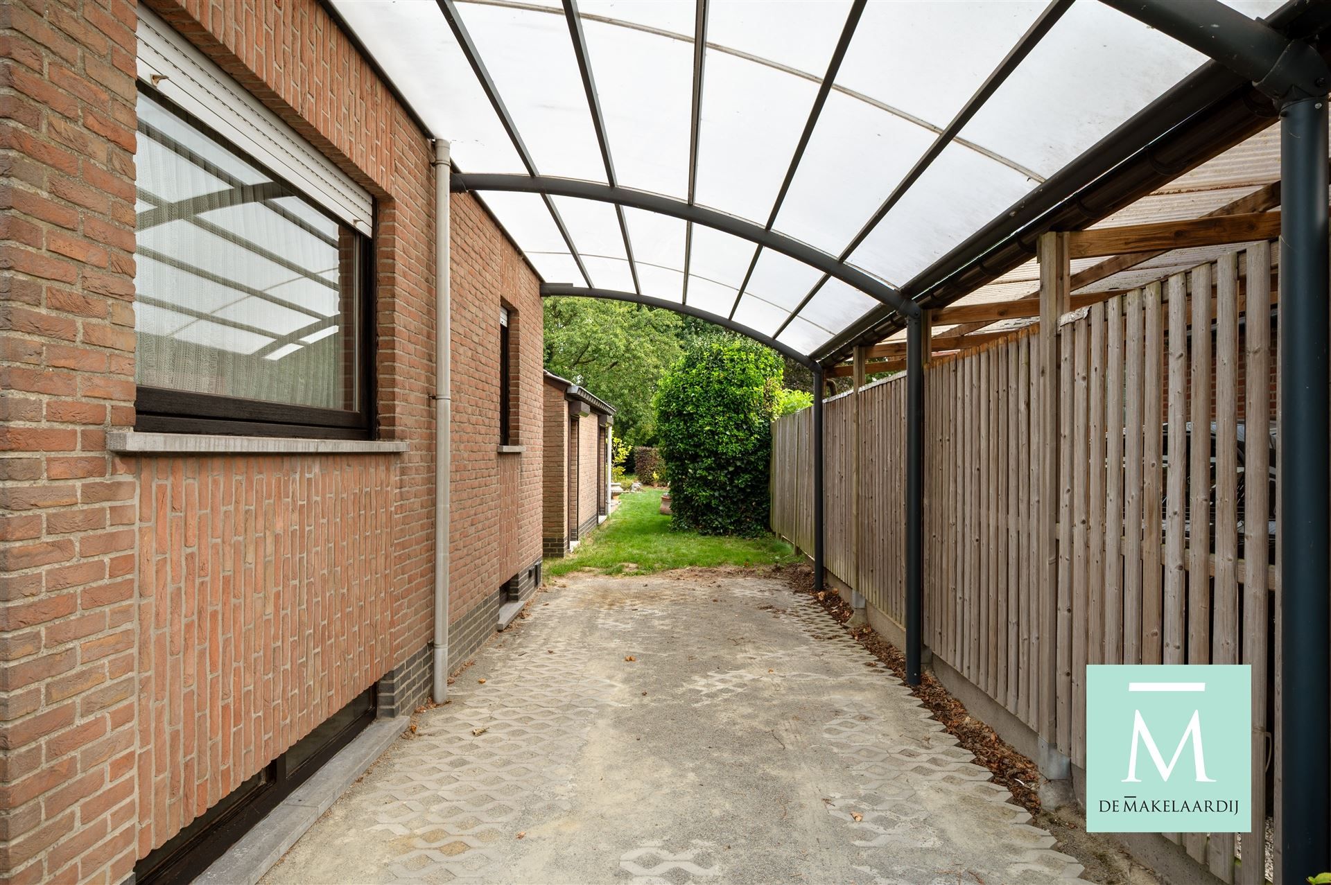 Uitstekend gelegen woning met 3 slaapkamers te SKW foto 6