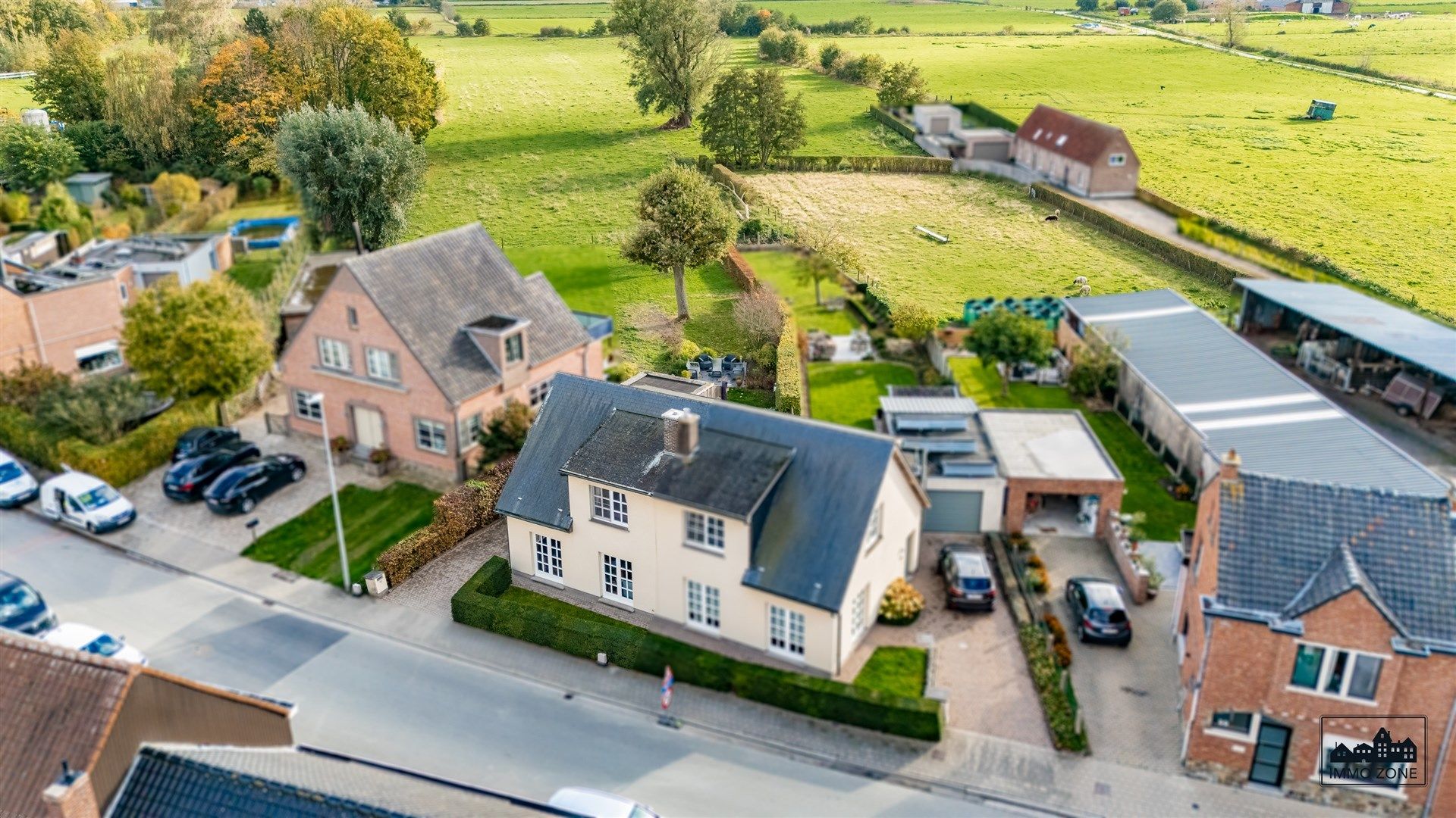 Hoofdfoto van de publicatie: Charmante halfopen bebouwing met zicht op velden in Hamme!