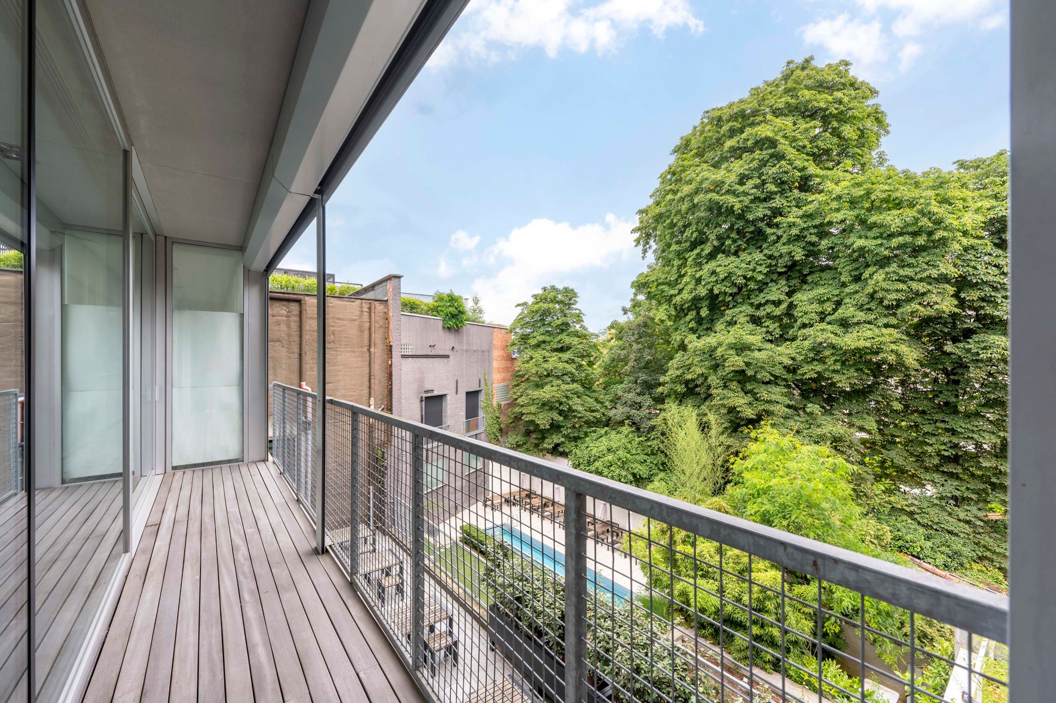 ANTWERPEN-ZURENBORG -  Luxe appartement met zwembad, sauna en tuin foto 6