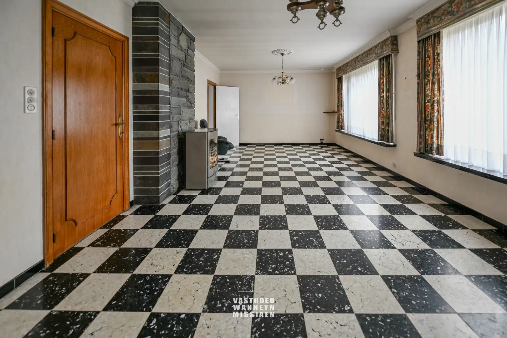 Ruime halfopen bebouwing met 4 slaapkamers, garage en tuin foto 5