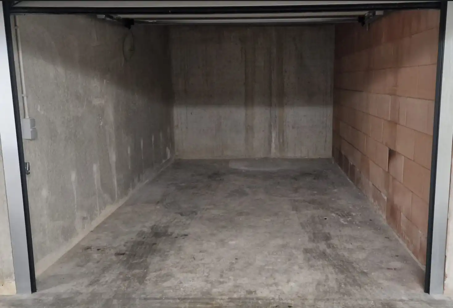 GARAGEBOX TE HUUR foto 4