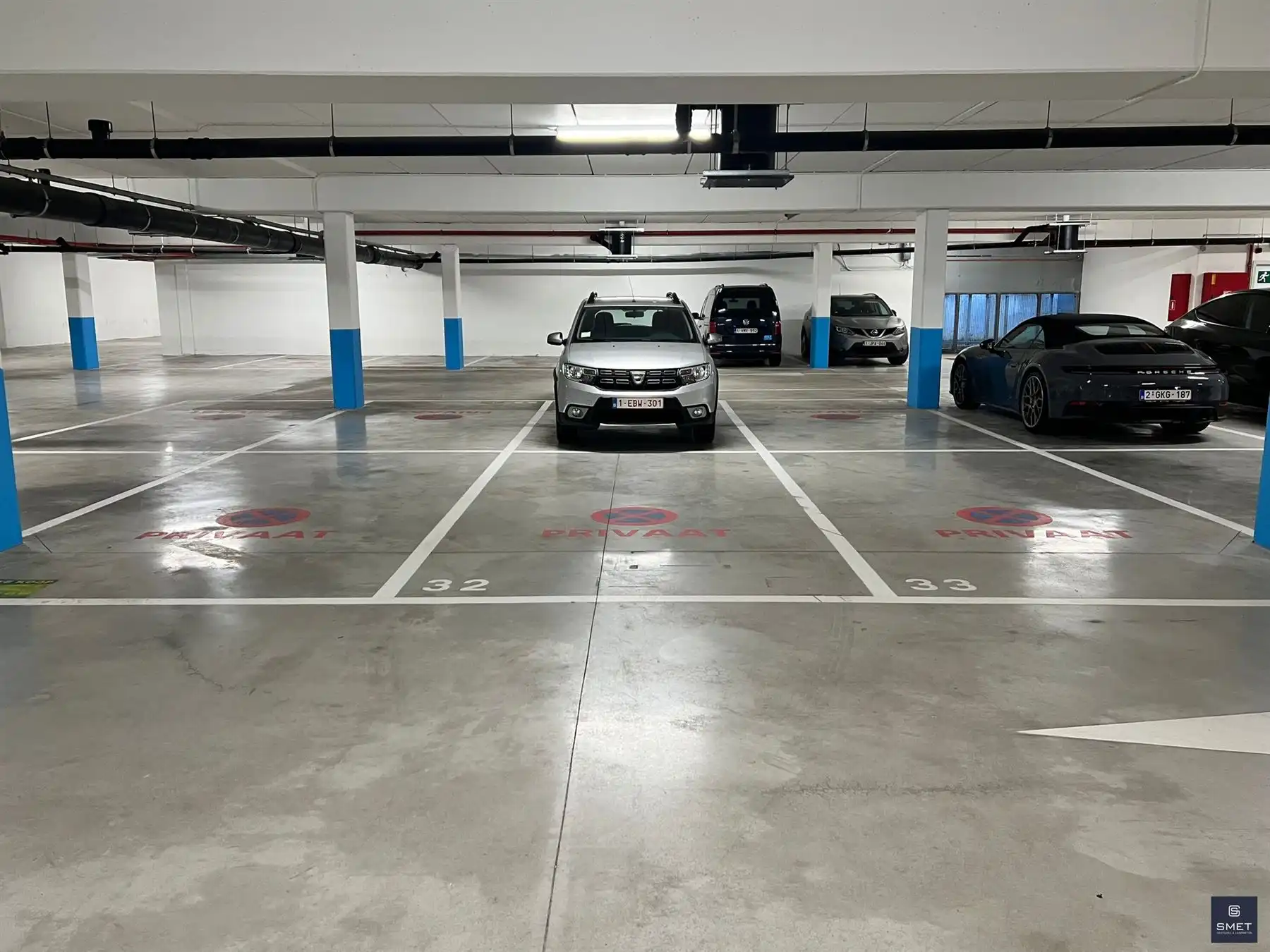 AUTOSTAANPLAATS TE HUUR IN WARANDE foto 7