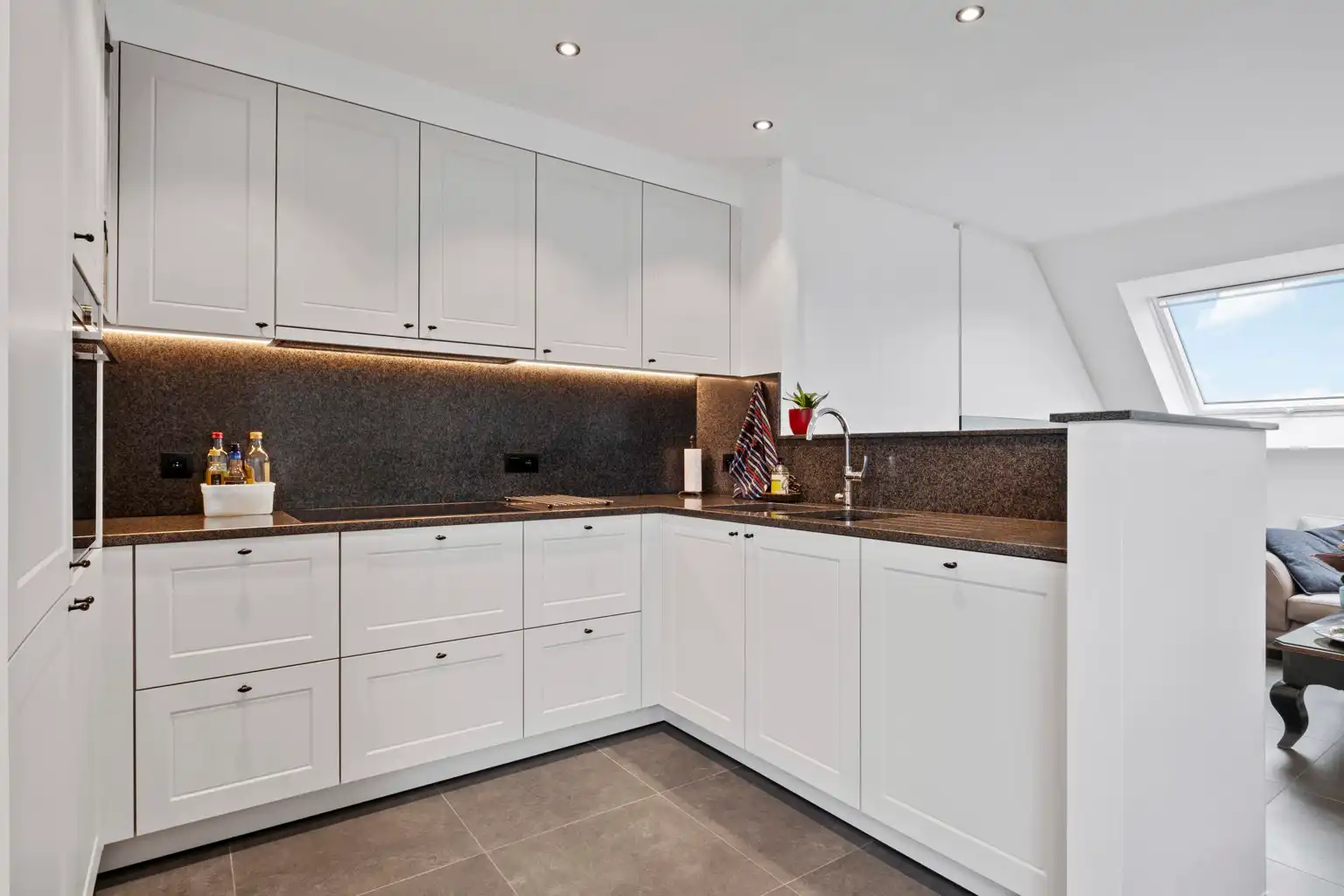 Instapklare Penthouse in Opwijk centrum! foto 3