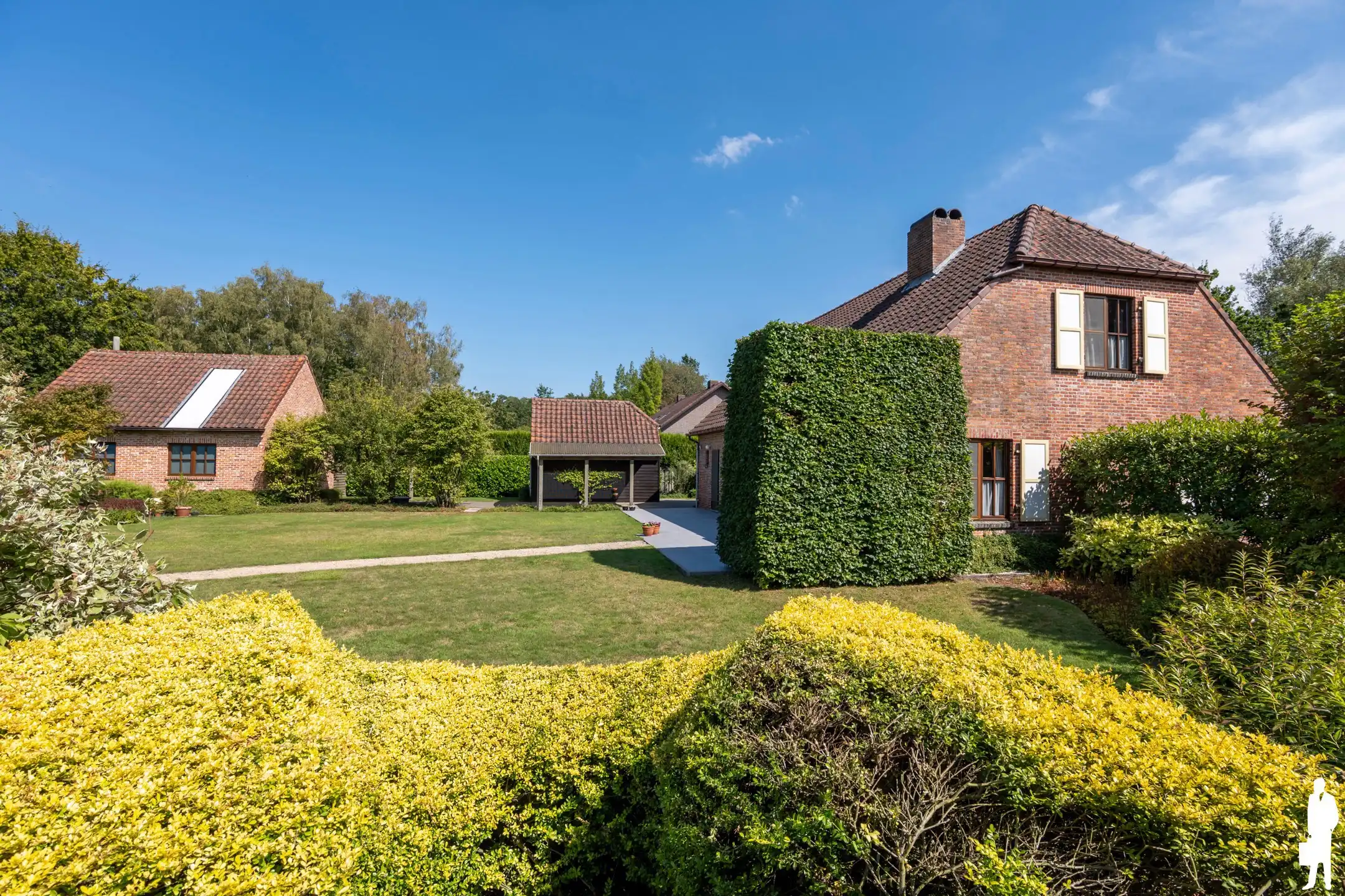 Villa - uitzonderlijke ligging; nabij Nederl.; wijde natuur foto 4