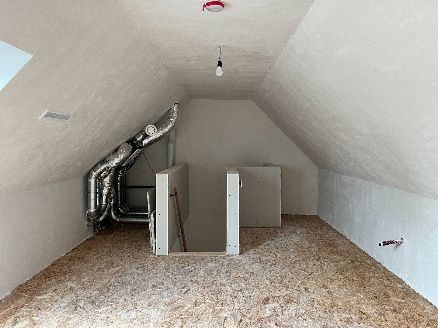 Instapklare nieuwbouwwoning met carport te Langemark foto 21