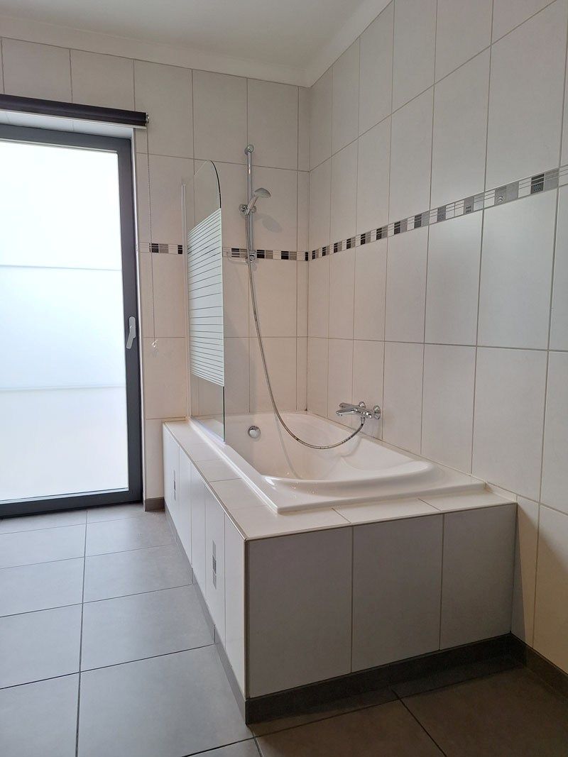 Instapklaar, modern gelijkvloers appartement te Kortessem foto 14