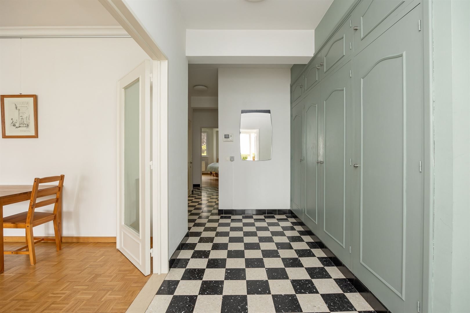Ruim en lichtrijk 3-slaapkamerappartement op toplocatie.  foto 9
