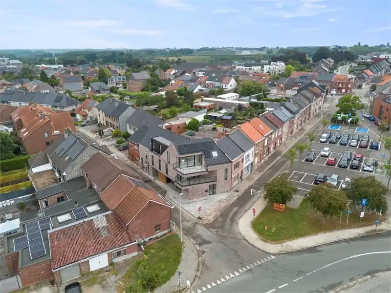 KNAPPE NIEUWBOUWWONING IN HET CENTRUM VAN BORGLOON (MOGELIJKHEID AANKOOP 6% BTW) foto 8