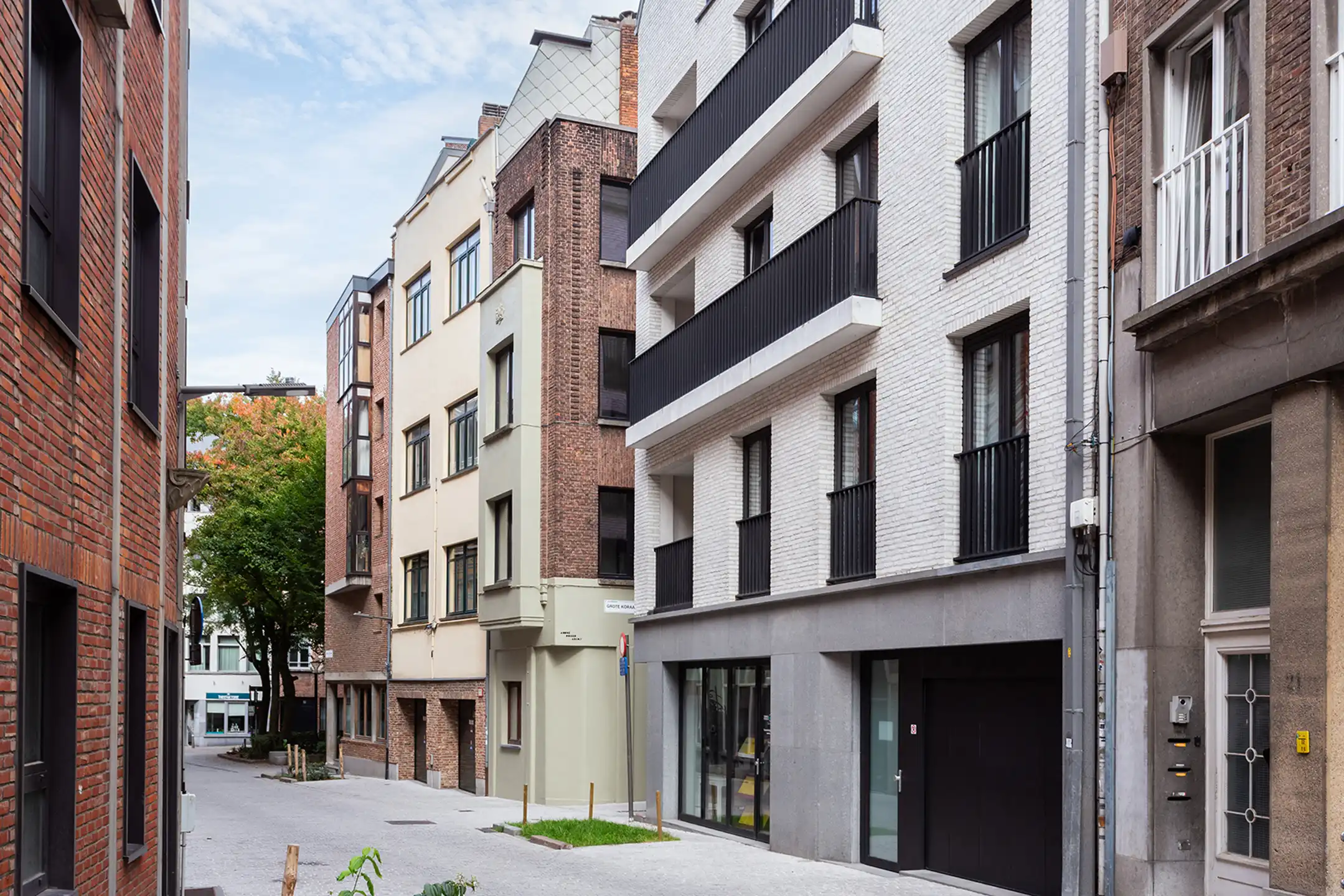 Gerenoveerde opbrengsteigendom met 4 vergunde studio's foto 27