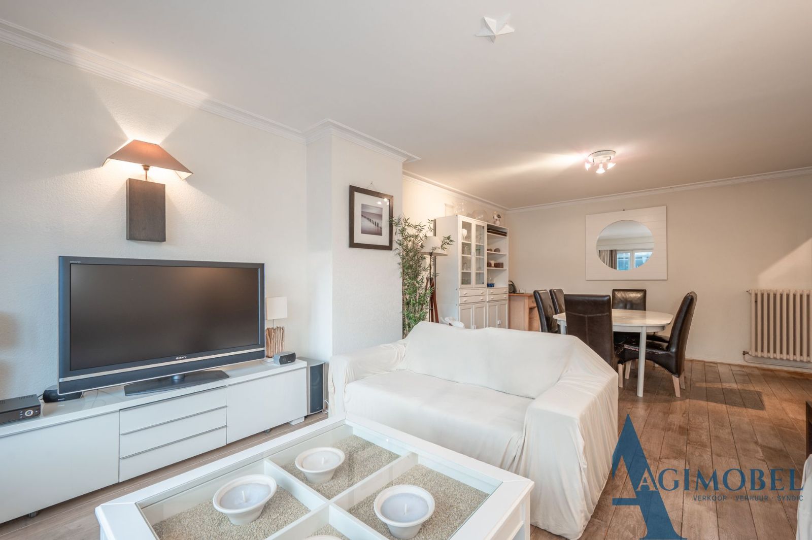 Ruim 2-Slaapkamer Appartement nabij Zeedijk & Shopping hart van Knokke foto 4