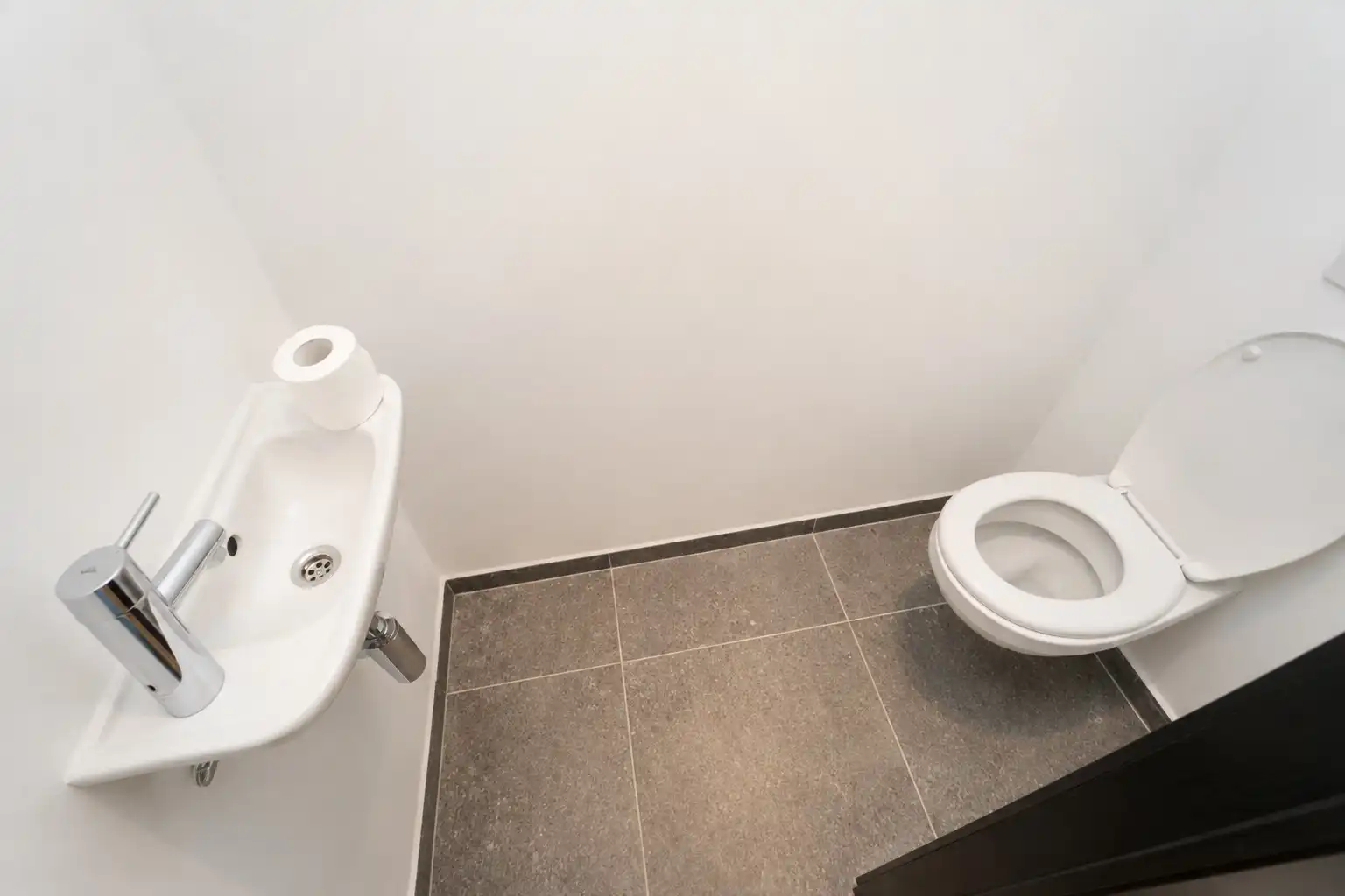 Prachtig handelsgelijkvloers of praktijkruimte/kantoor in centrum Gent foto 16