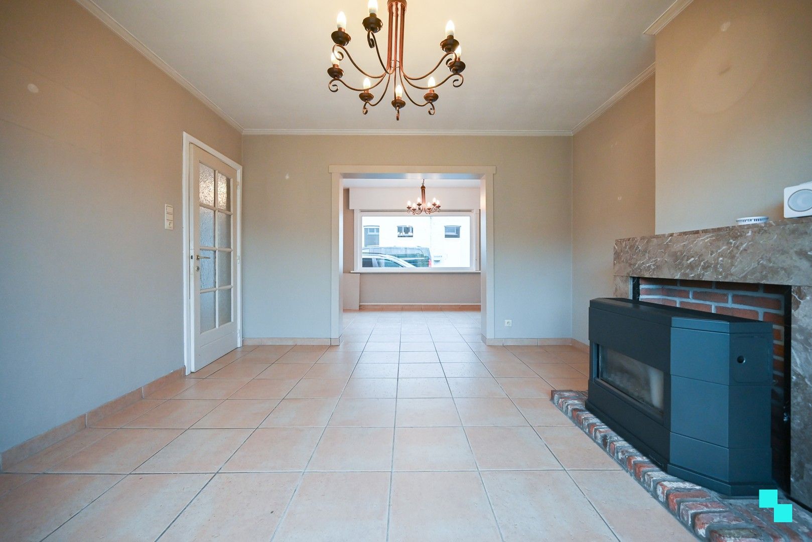 Rustig gelegen ééngezinswoning nabij centrum Izegem met garagebox en uitweg foto 9