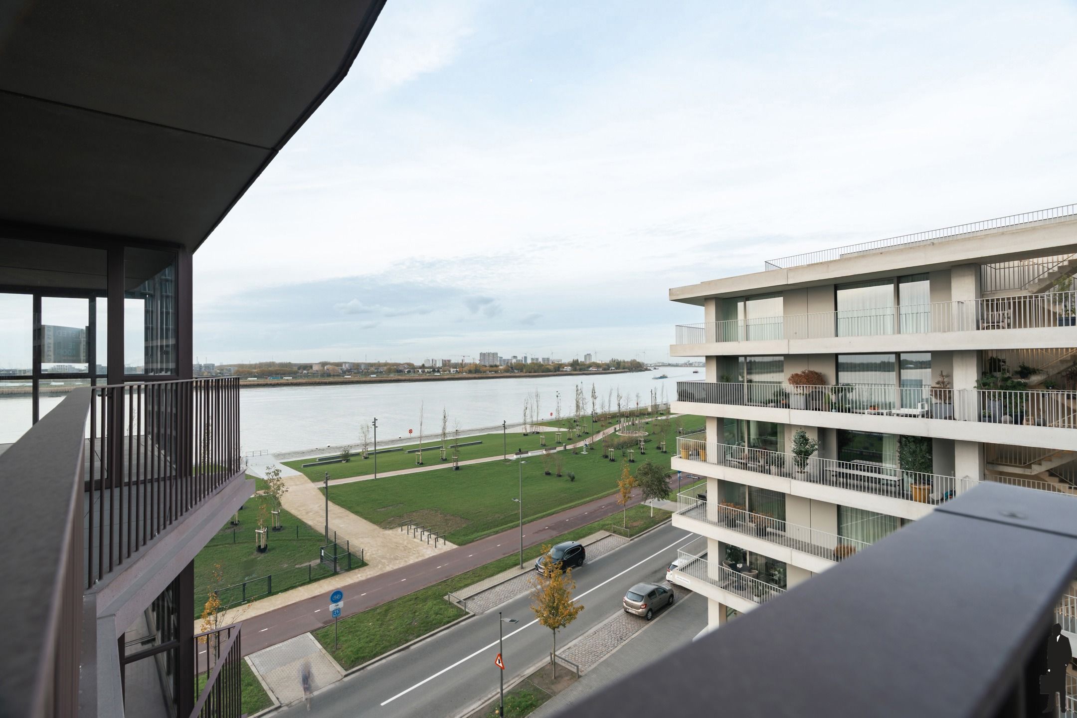 Exclusief wonen aan de Scheldekaaien met royale buitenruimtes foto 25