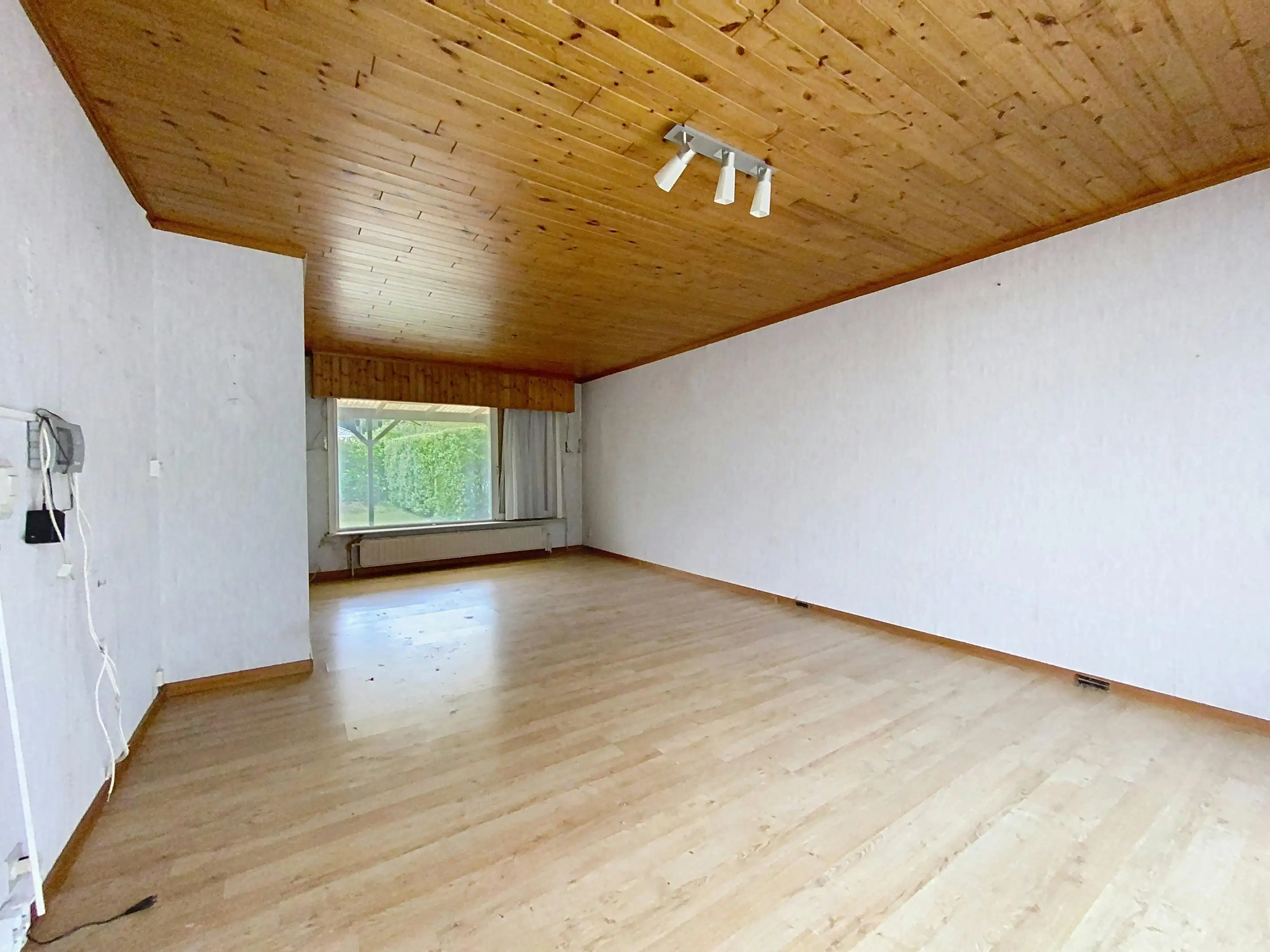 Te renoveren woning met 3 slaapkamers te koop in Heist foto 6