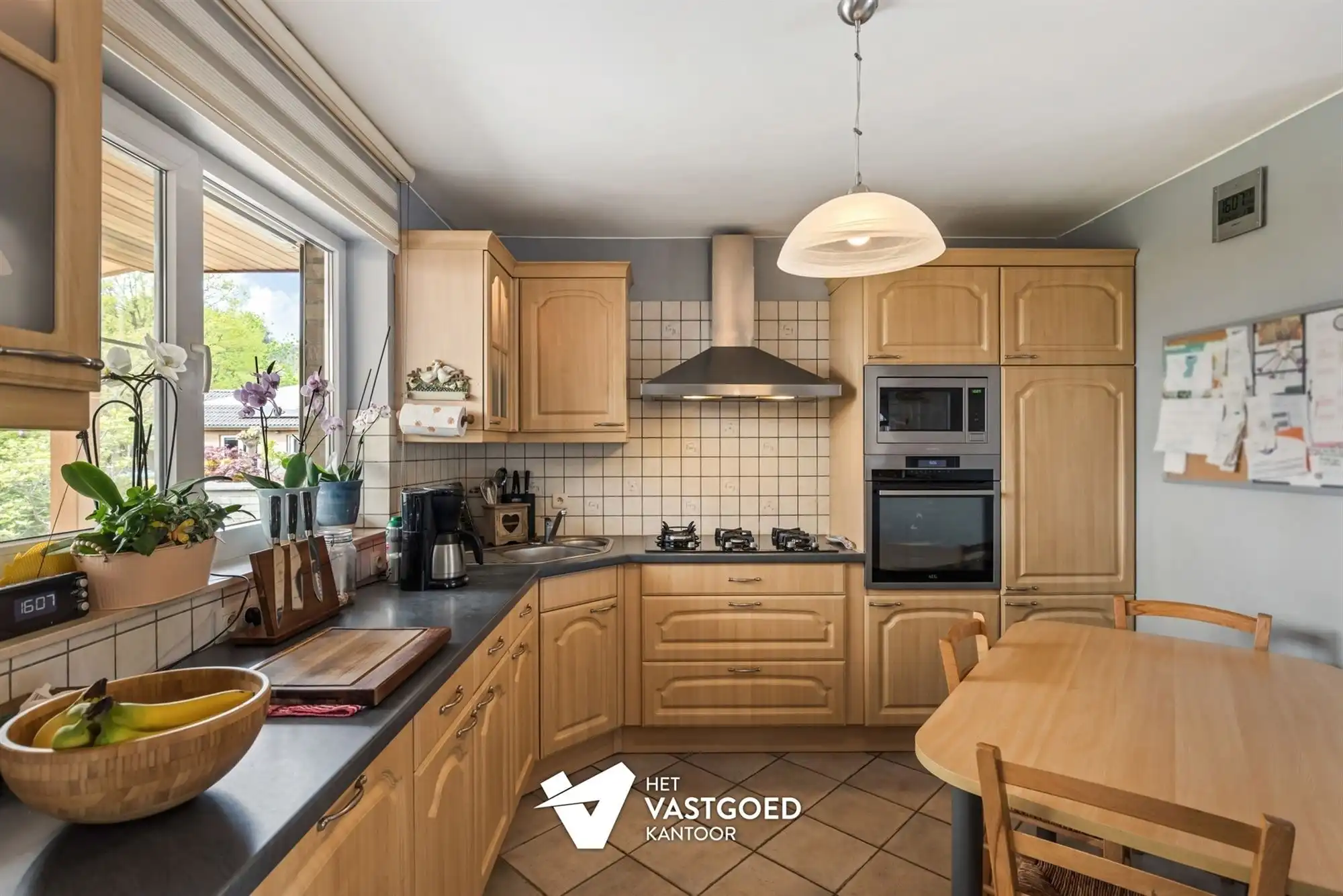 PERFECT ONDERHOUDEN INSTAPKLARE WONING MET 4 SLAAPKAMERS OP EEN PERCEEL VAN 8A 19CA TE LEOPOLDSBURG foto 12