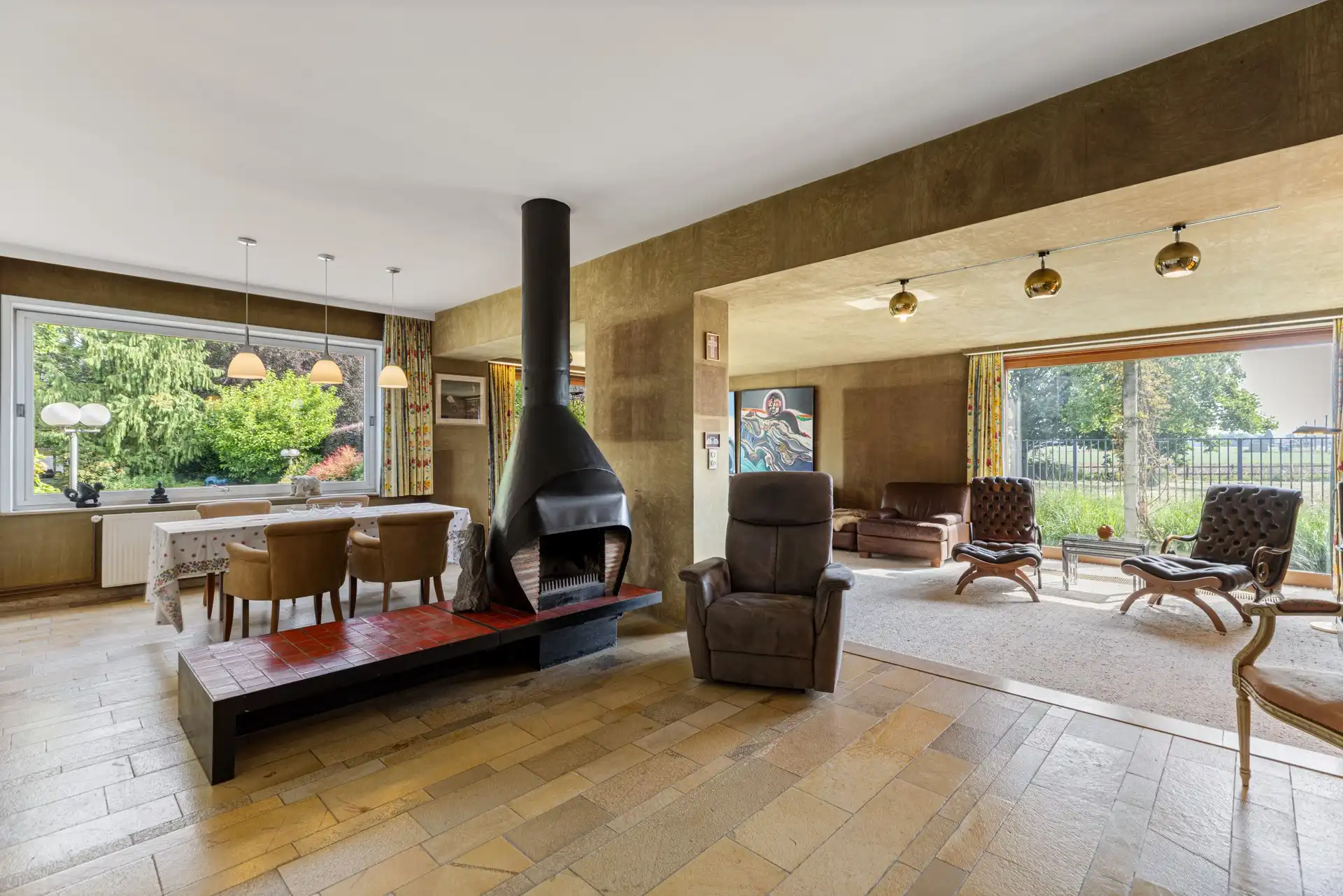 Karaktervolle architectenvilla op een royaal perceel van 1.286 m² getekend door architect Piet Pauwels foto 3