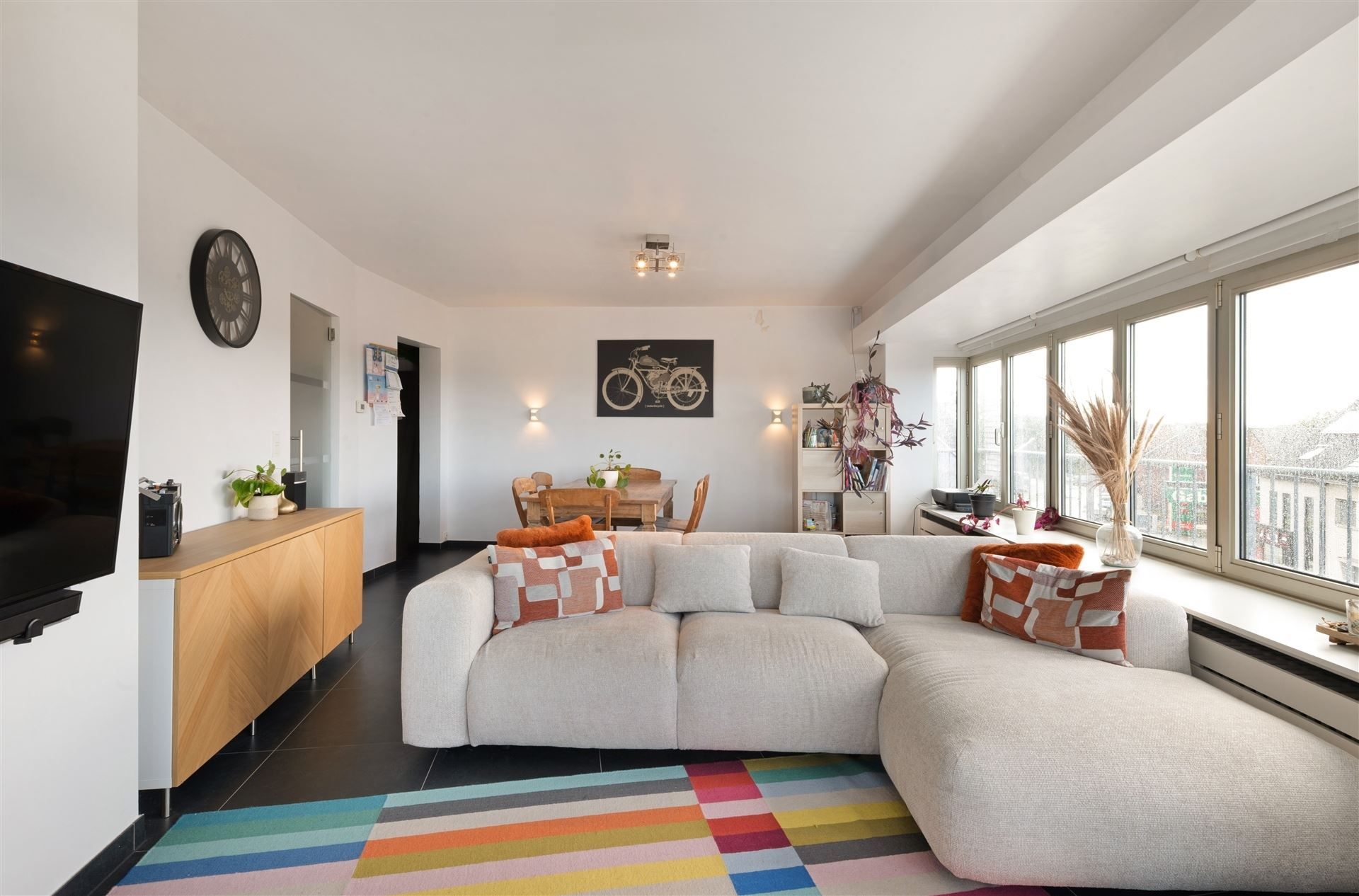 Hoofdfoto van de publicatie: Gezellig appartement aan de rand van de stad.