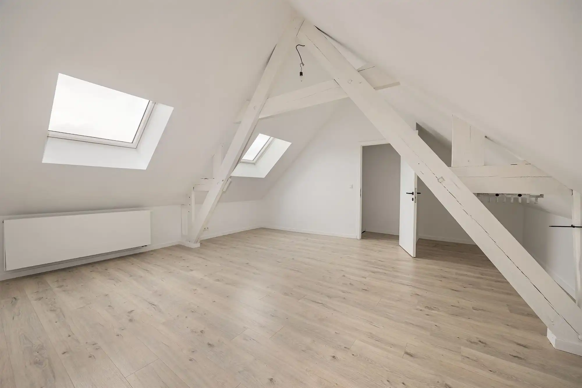 Ruime, energiezuinige woning met tuin in Rumst foto 16