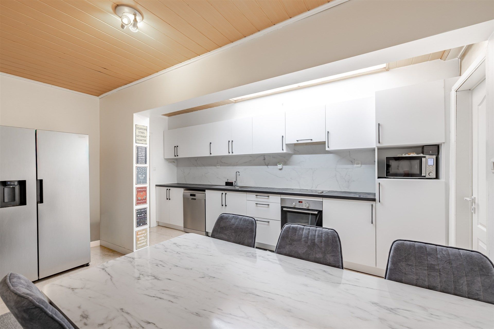 Ruime woning met 4 slks, tuin en garage foto 9