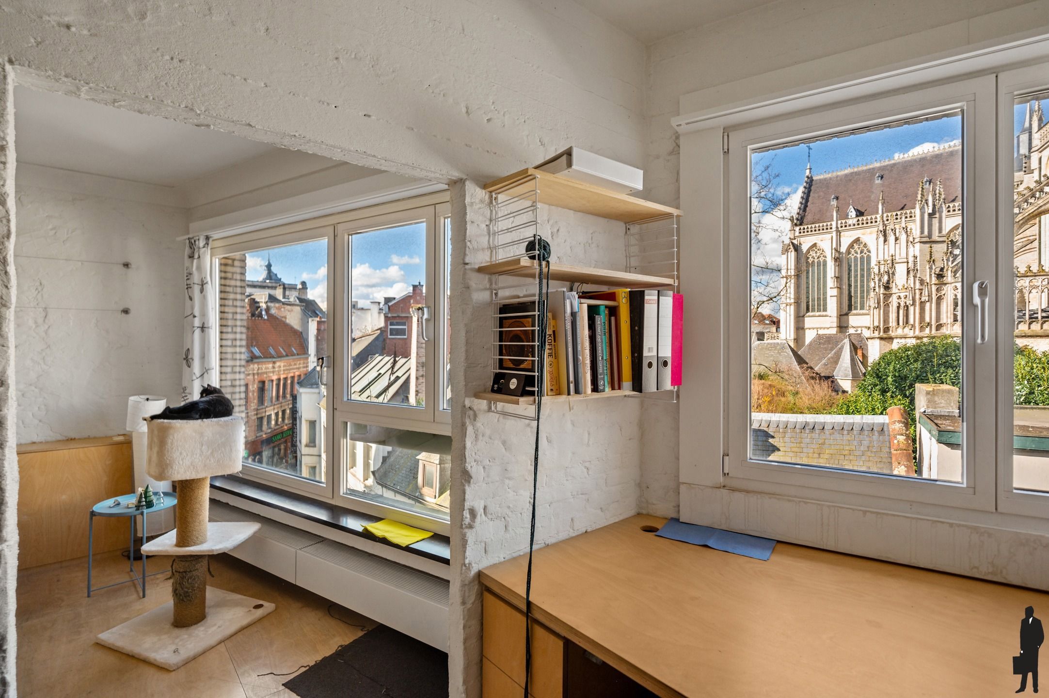 Exclusief appartement met dakterras en panoramisch zicht op de kathedraal foto 6