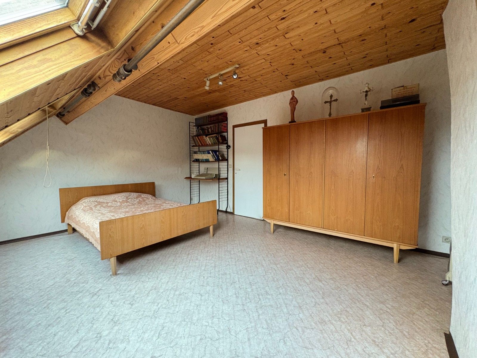 Halfopen bebouwing mét magazijn te koop! foto 34