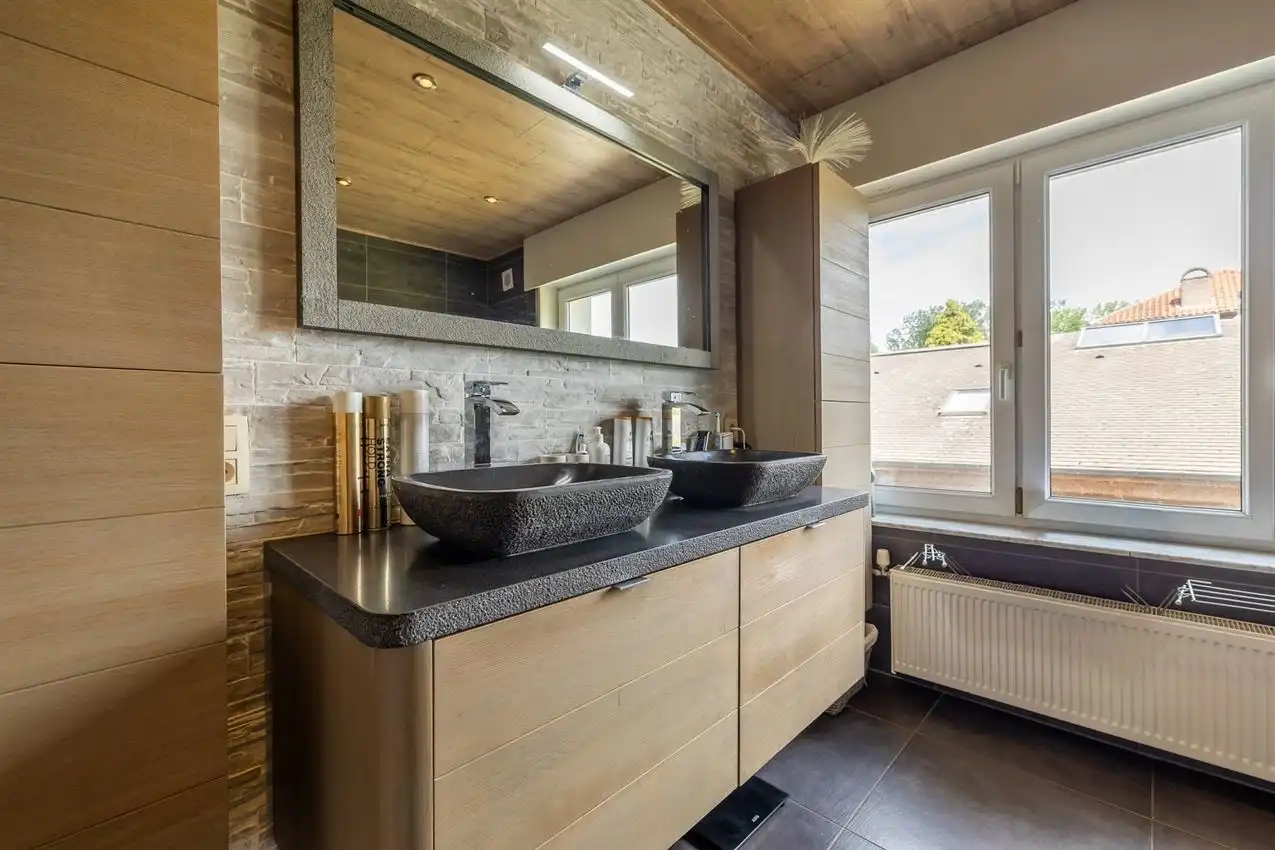 Grote tuin, zee aan ruimte en tot 5 slaapkamers foto 15