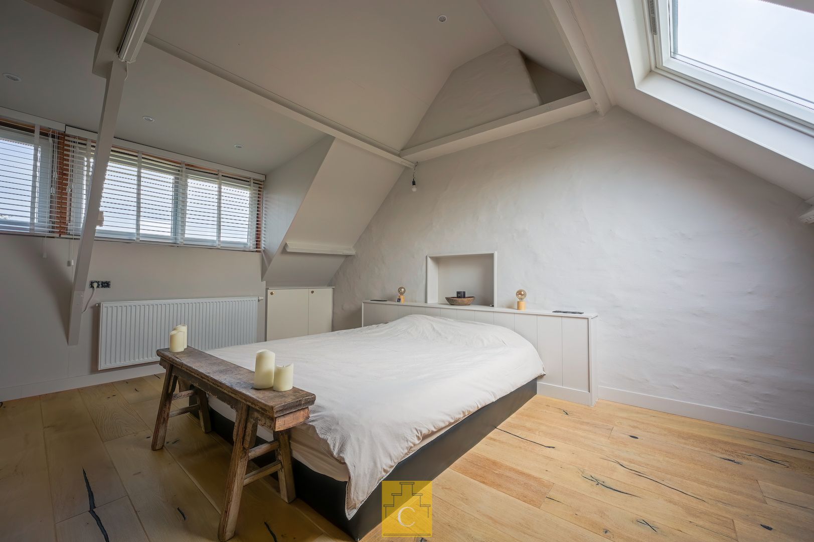 knap gerenoveerde gezinswoning, landelijke stijl met eigentijdse toets, met zonnige tuin en parking foto 25