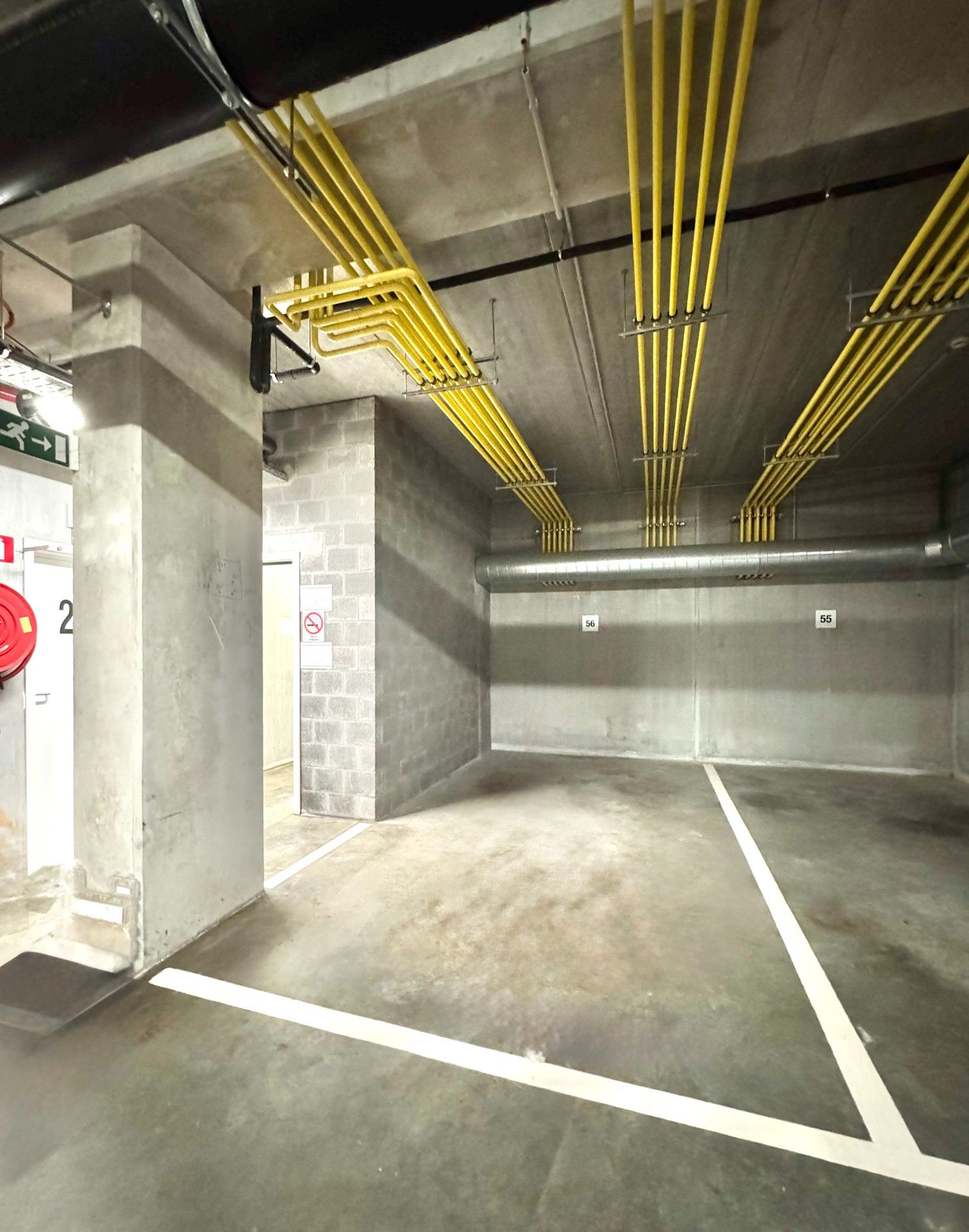 LICHTRIJK APPARTEMENT MET GROOT TERRAS EN PARKING - 125 M² foto 26