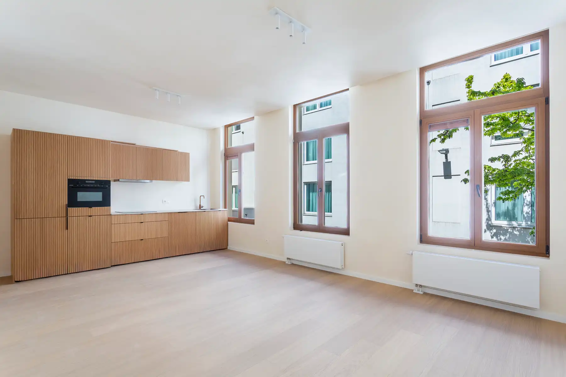 Licht en stijlvol appartement met terras in hartje Antwerpen foto 10