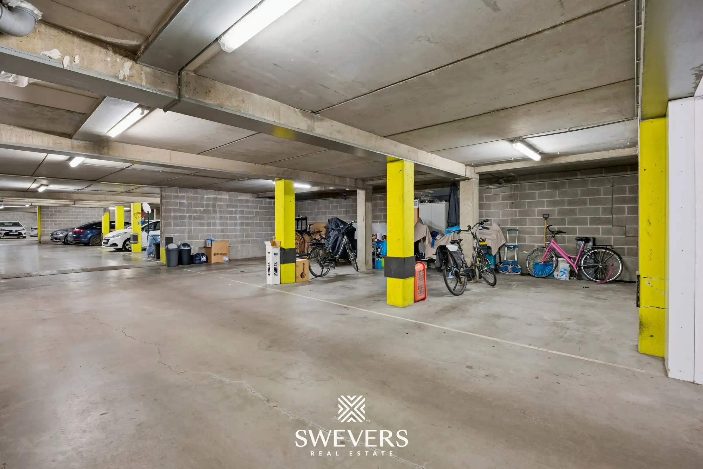 Instapklare duplex met zonnig terras en groen uitzicht in Genk foto 26
