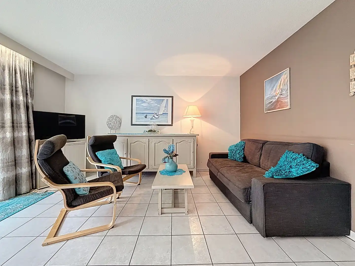 Ruime studio met aparte slaaphoek foto 5