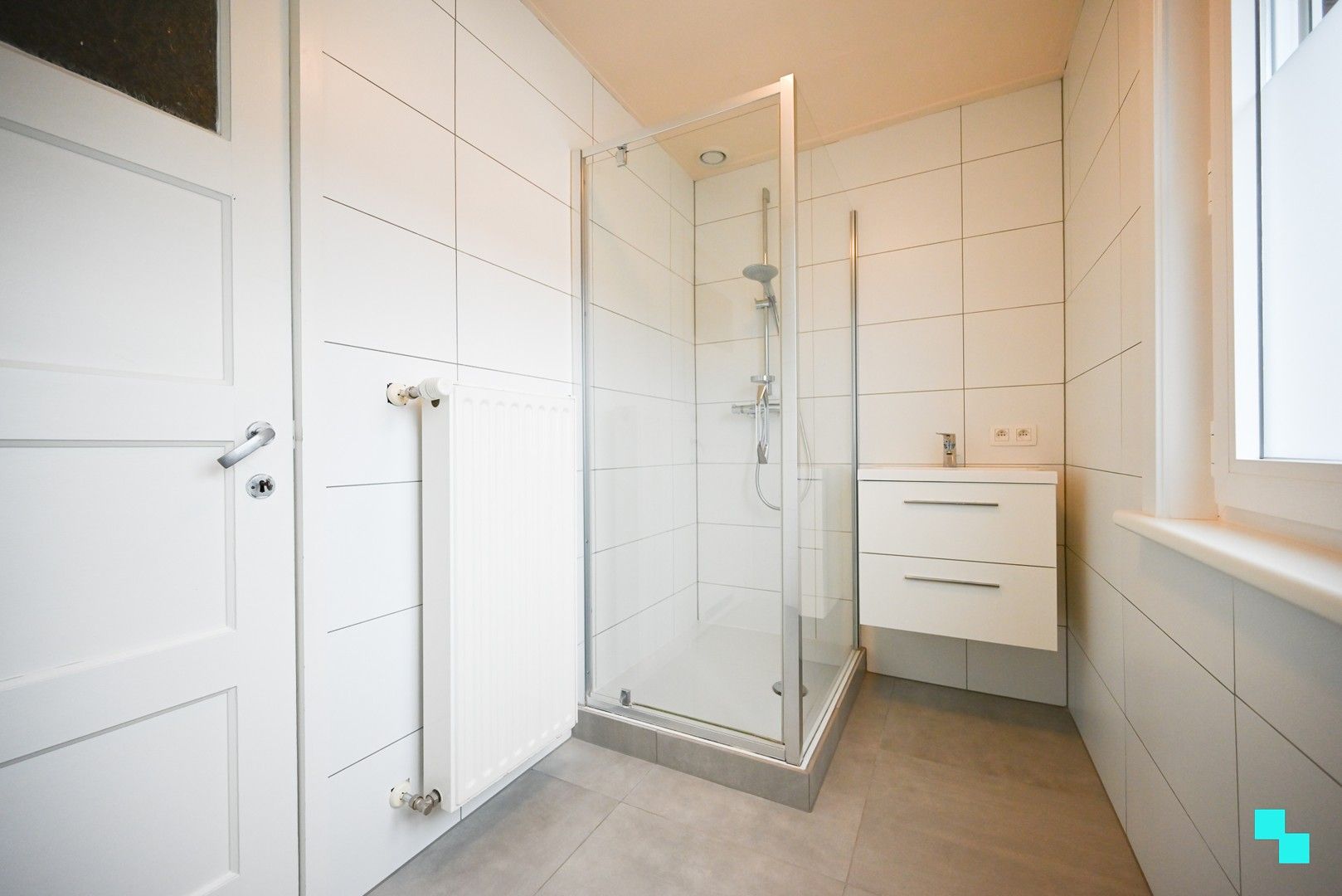 Rustig gelegen ééngezinswoning nabij centrum Izegem met garagebox en uitweg foto 18