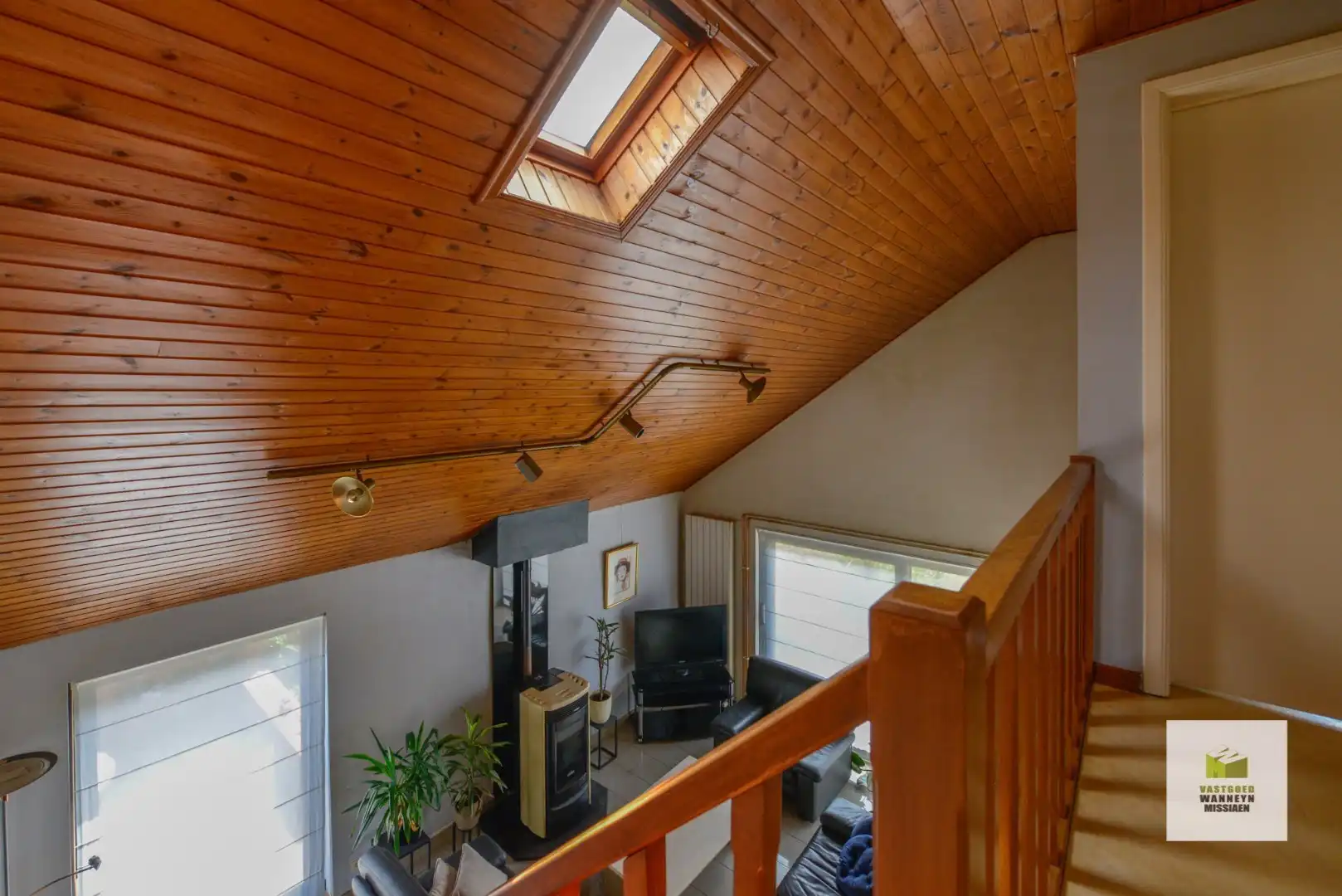 Vrijstaande woning op 700m2 met 3 slpk en zonnige tuin in woonwijk  foto 19