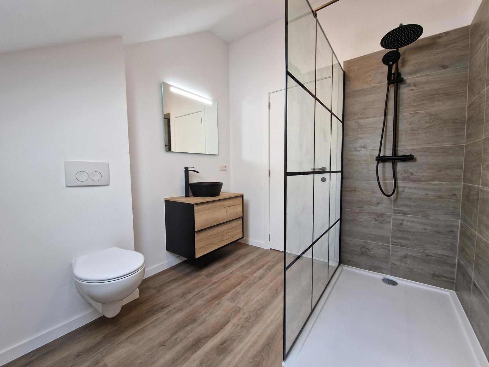 Gerenoveerde woning 3 slpks 2 badks te Landen foto 20