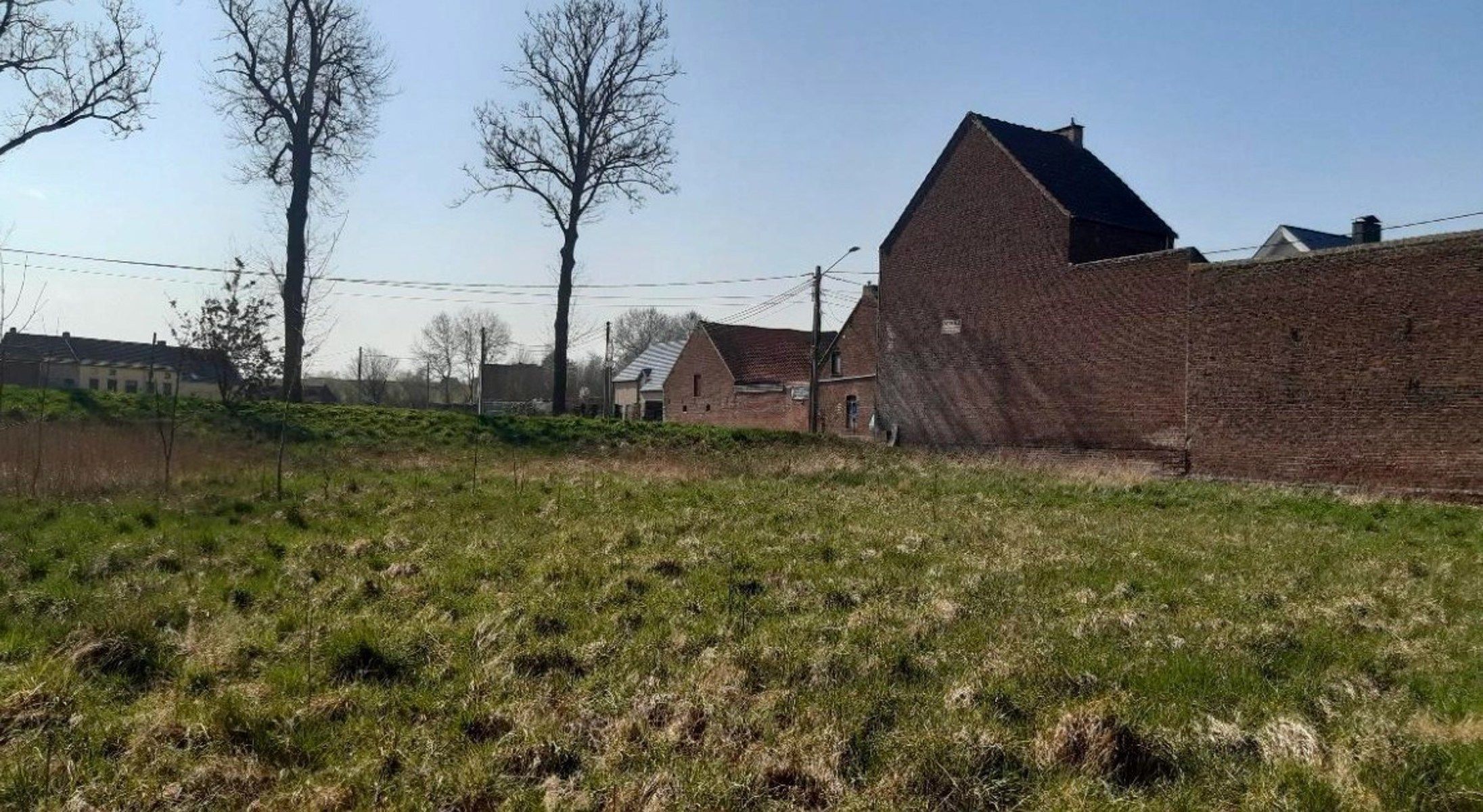 Bouwgrond voor een gesloten bebouwing in goedgekeurde verkaveling foto 2