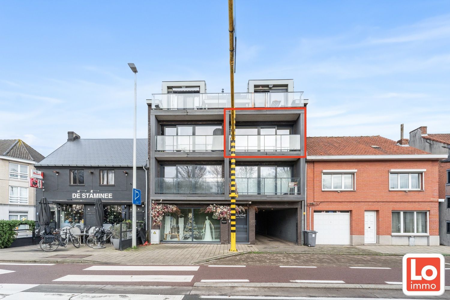 Mooi appartement met 2 slaapkamers, zuid-gericht terras en autostaanplaats in Centrum Lochristi foto 11