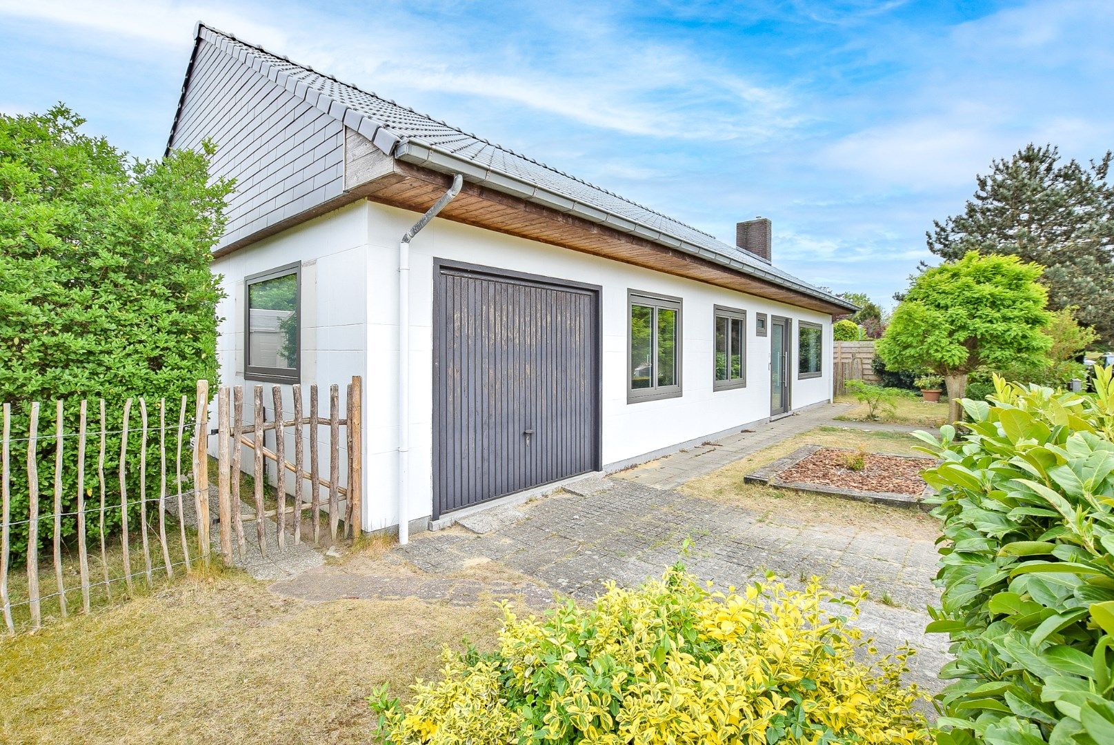 Alleenstaande gelijkvloerse villa op 625m² gelegen vlakbij de dorpskern van Koksijde.  foto 21