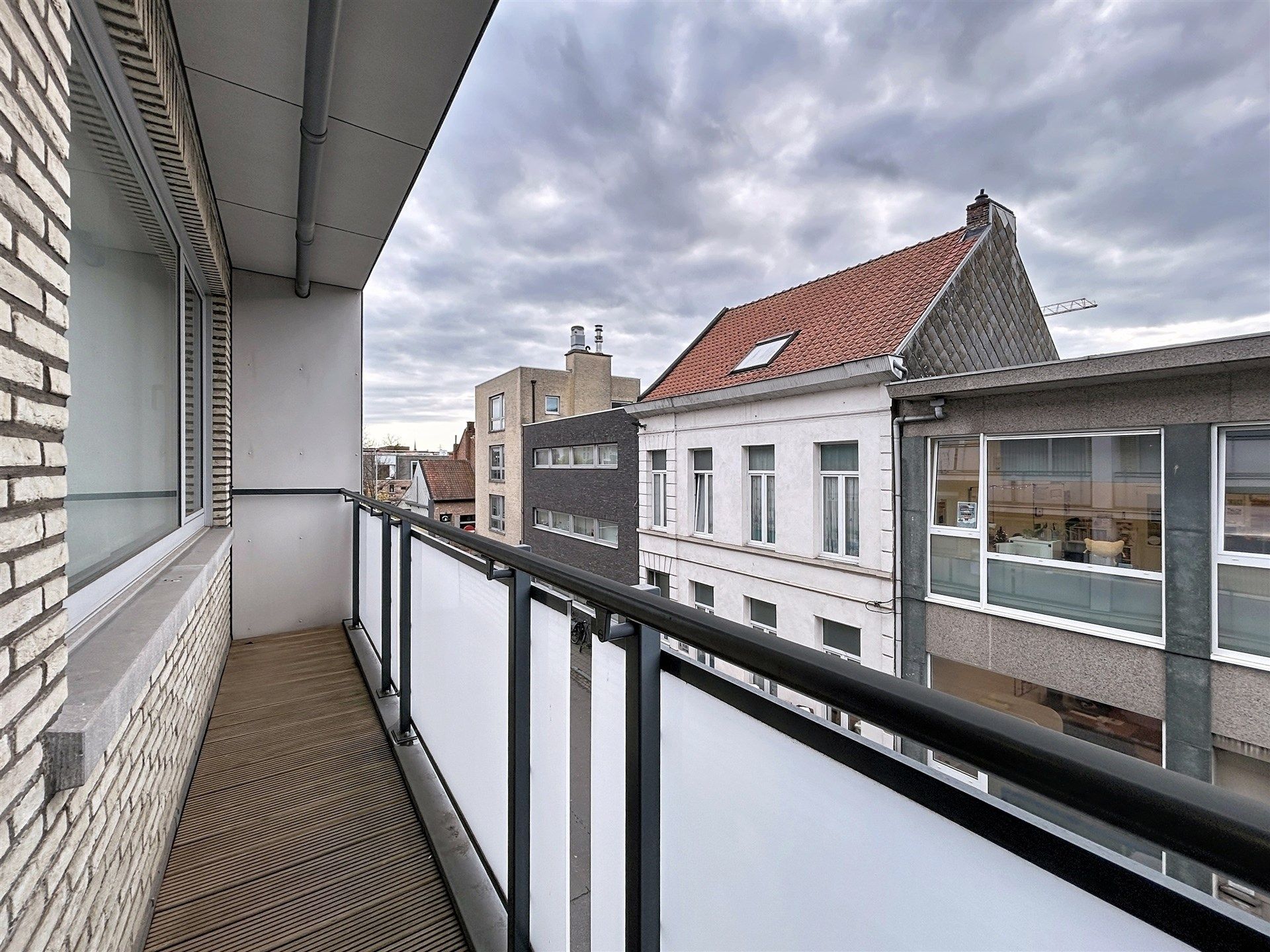 instapklaar 2 slaapkamer appartement op toplocatie foto 9