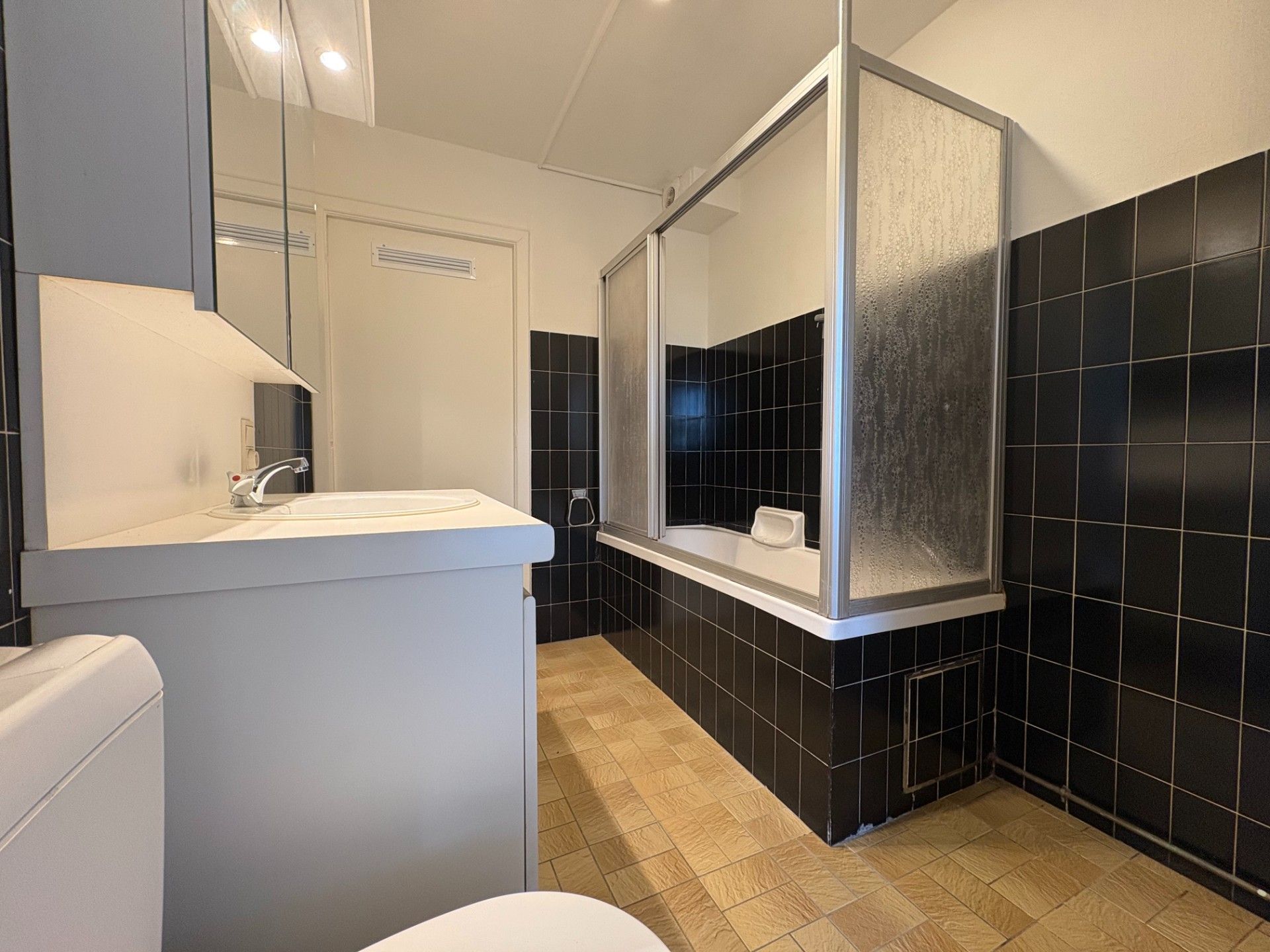 Ruime, rustig gelegen woning met 3 slaapkamers in Anzegem foto 7