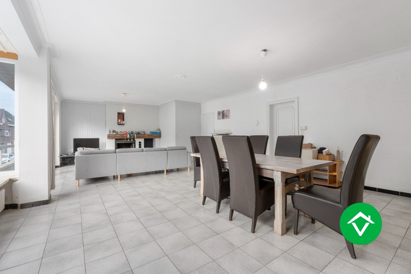 Veelzijdig handelspand met woonst en twee verhuurde appartementen in centrum Aartrijke foto 23