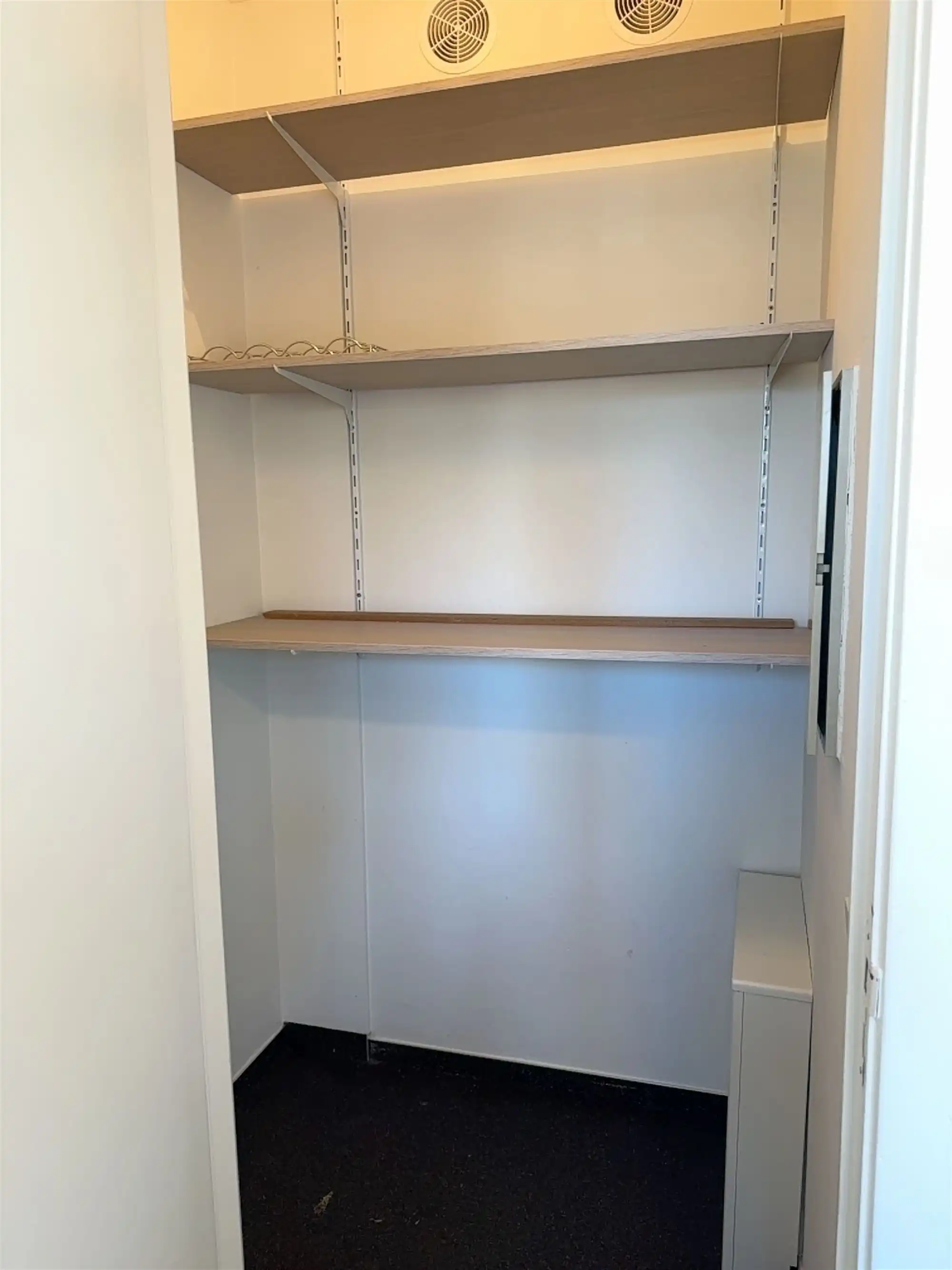 Fris triplex appartement met groot dakterras en garage foto 16
