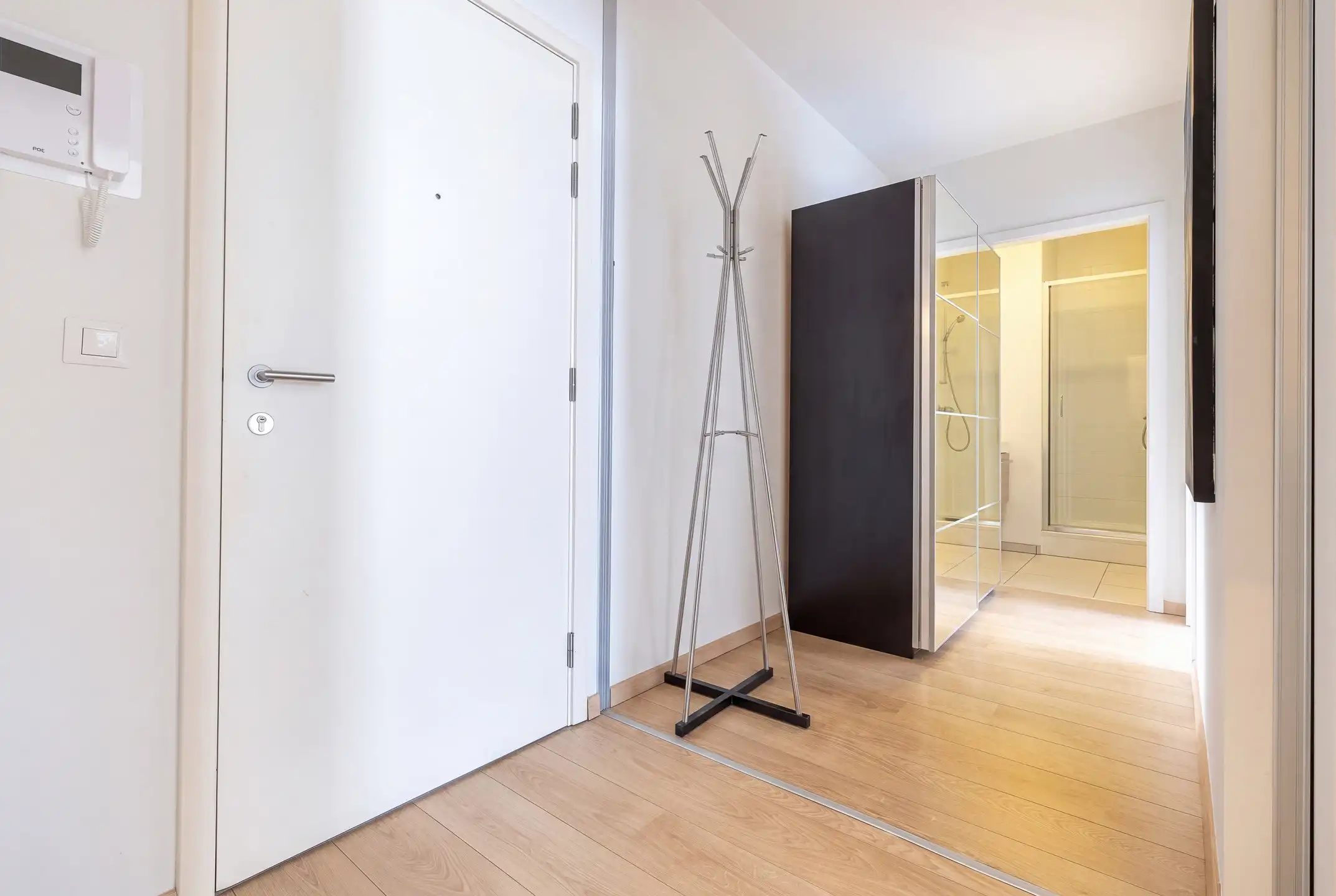 Vlakbij Nieuwestraat - 1 slpk app + terras van 25m² + kelder foto 7