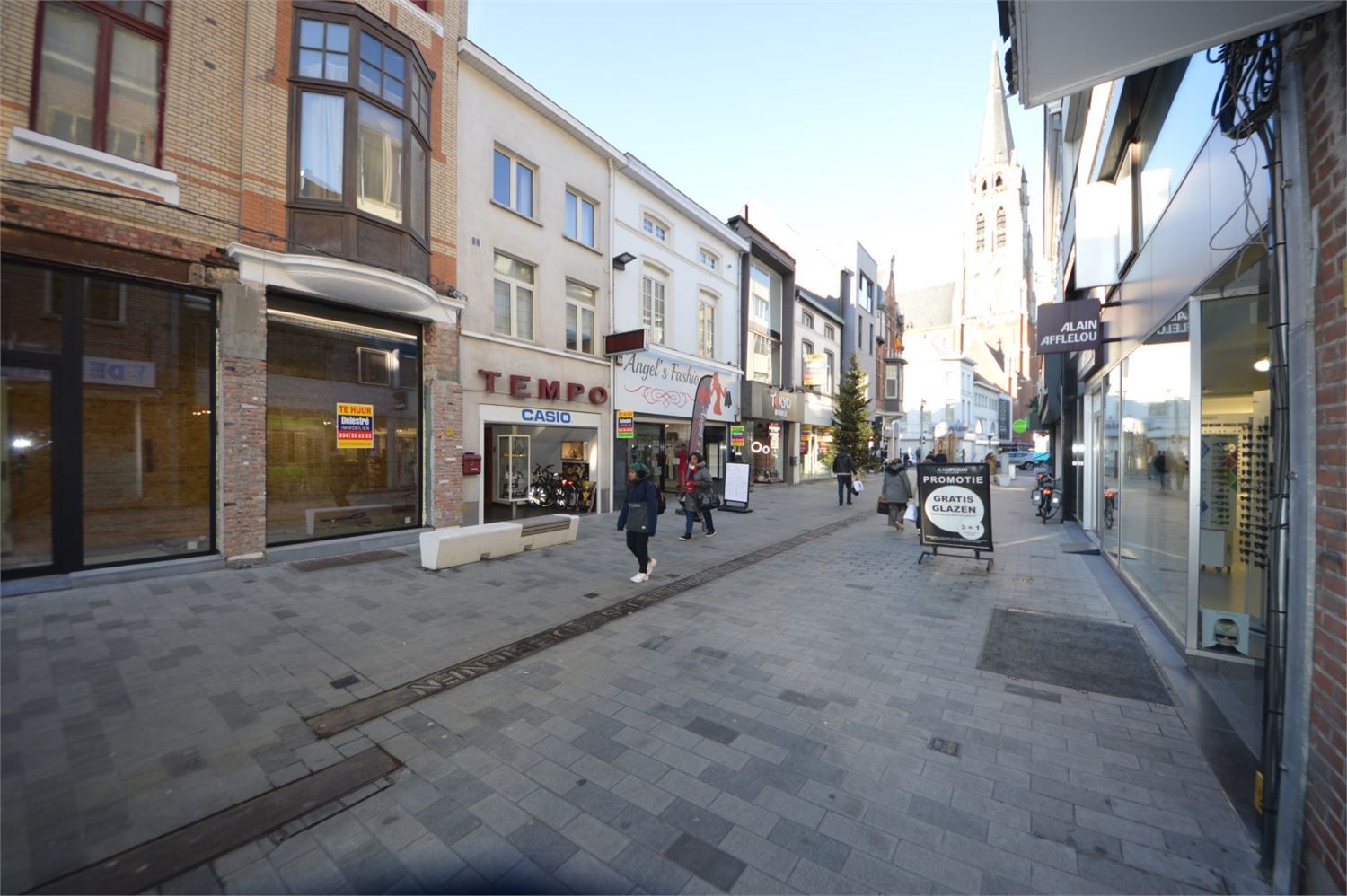 KARAKTERVOL VERNIEUWD HANDELSPAND  MET UITSTRALING foto 6